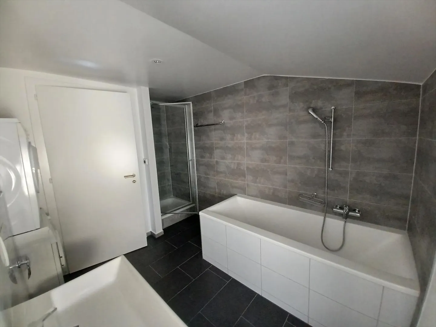 Appartamento con charme, con terrazza e vista sul lago - Foto 3 di 7