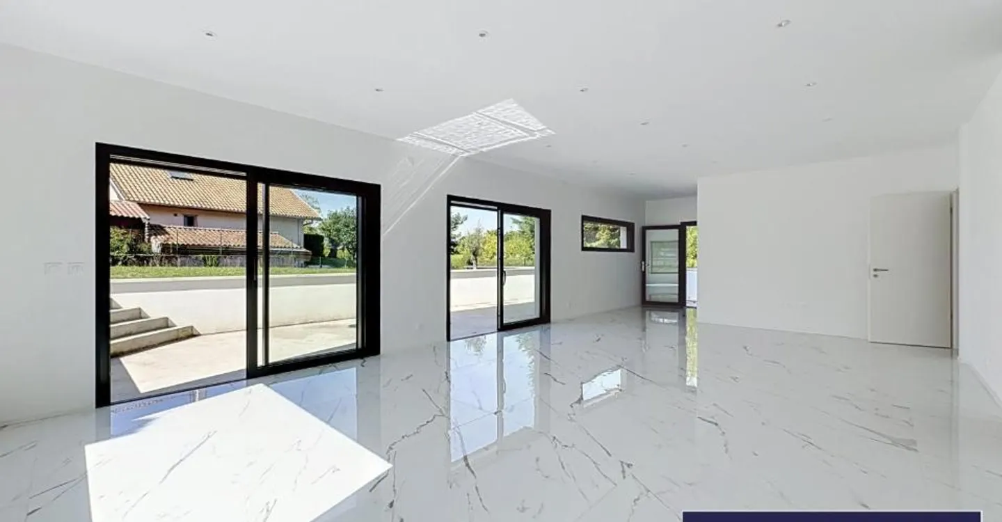 Casa con vista lago e campanile a Nernier (Francia) - Foto 8 di 13