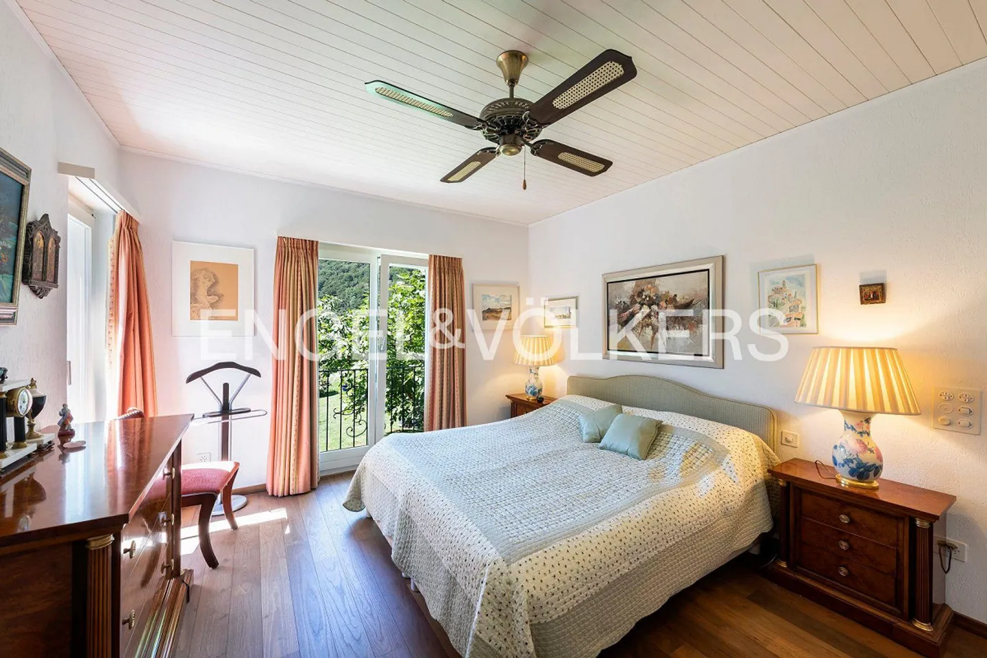 Prestigious Villa in Curio - Photo 5 of 8