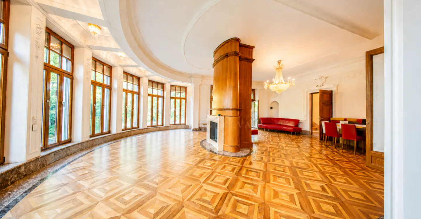 Luxury Villa in Vandoeuvres - Photo 4 of 12