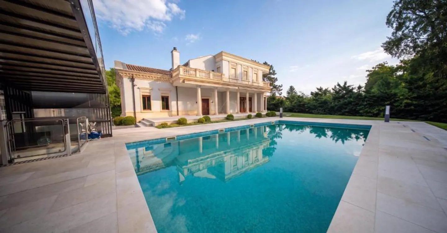 Luxury Villa in Vandoeuvres - Photo 10 of 12