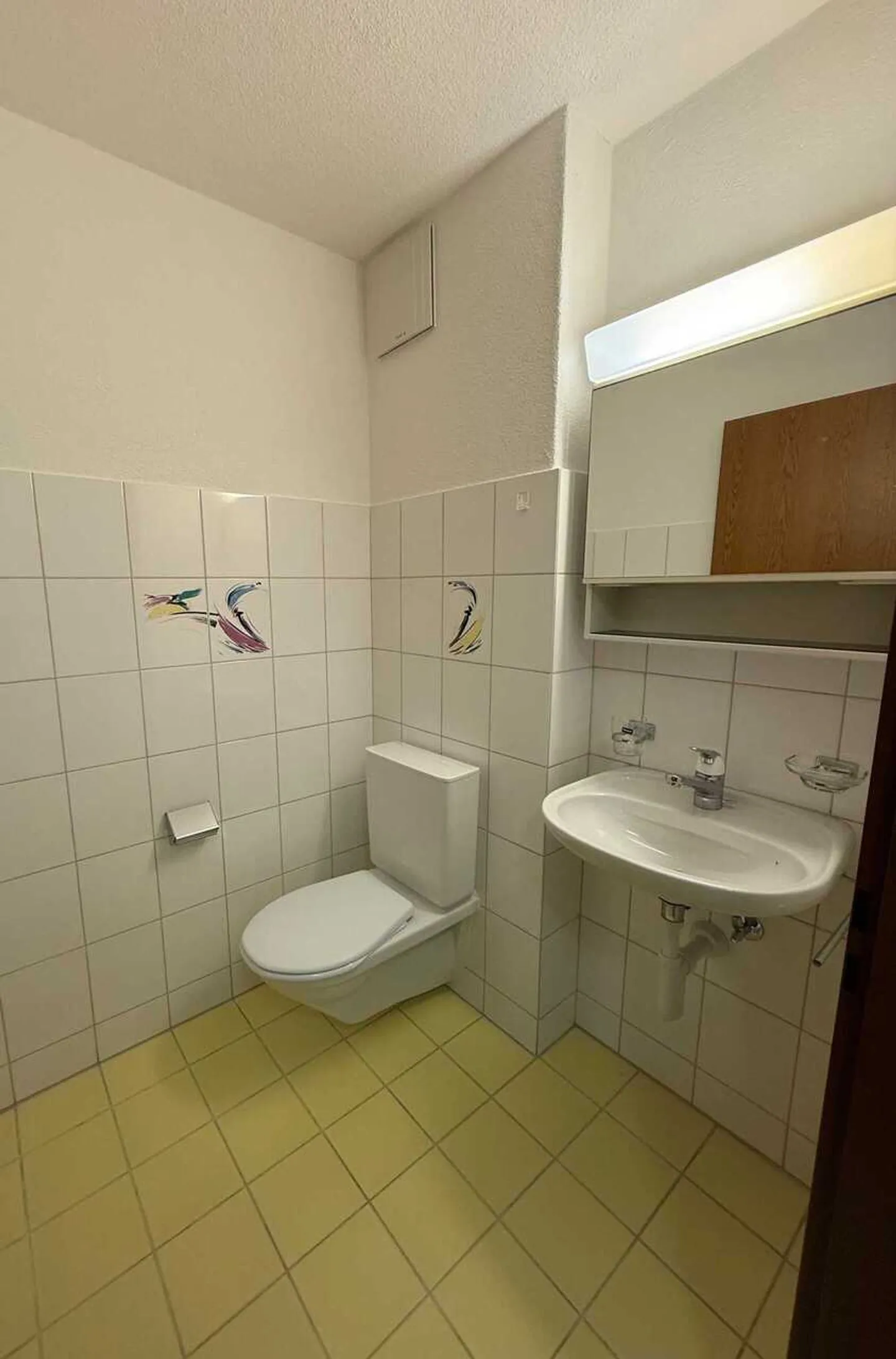 Helle 4.5-Zimmer-Wohnung mit Balkon - Foto 7 von 12