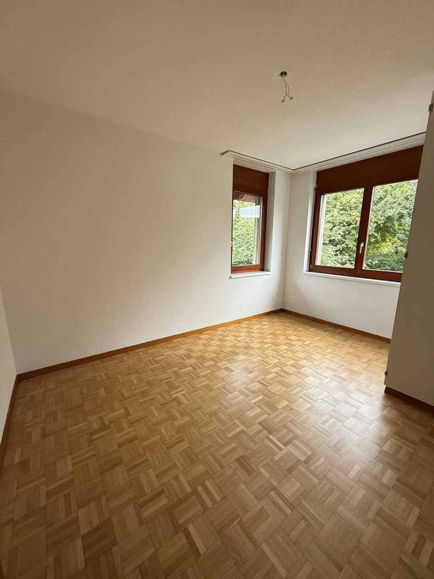 Helle 4.5-Zimmer-Wohnung mit Balkon - Foto 9 von 12