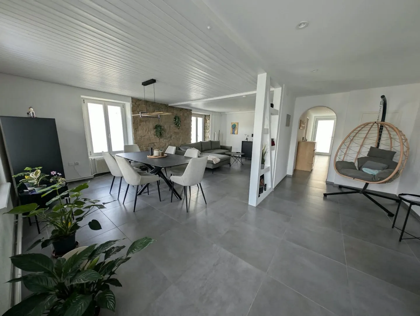 Appartement lumineux de 3,5 pièces à louer - Photo 1 sur 9