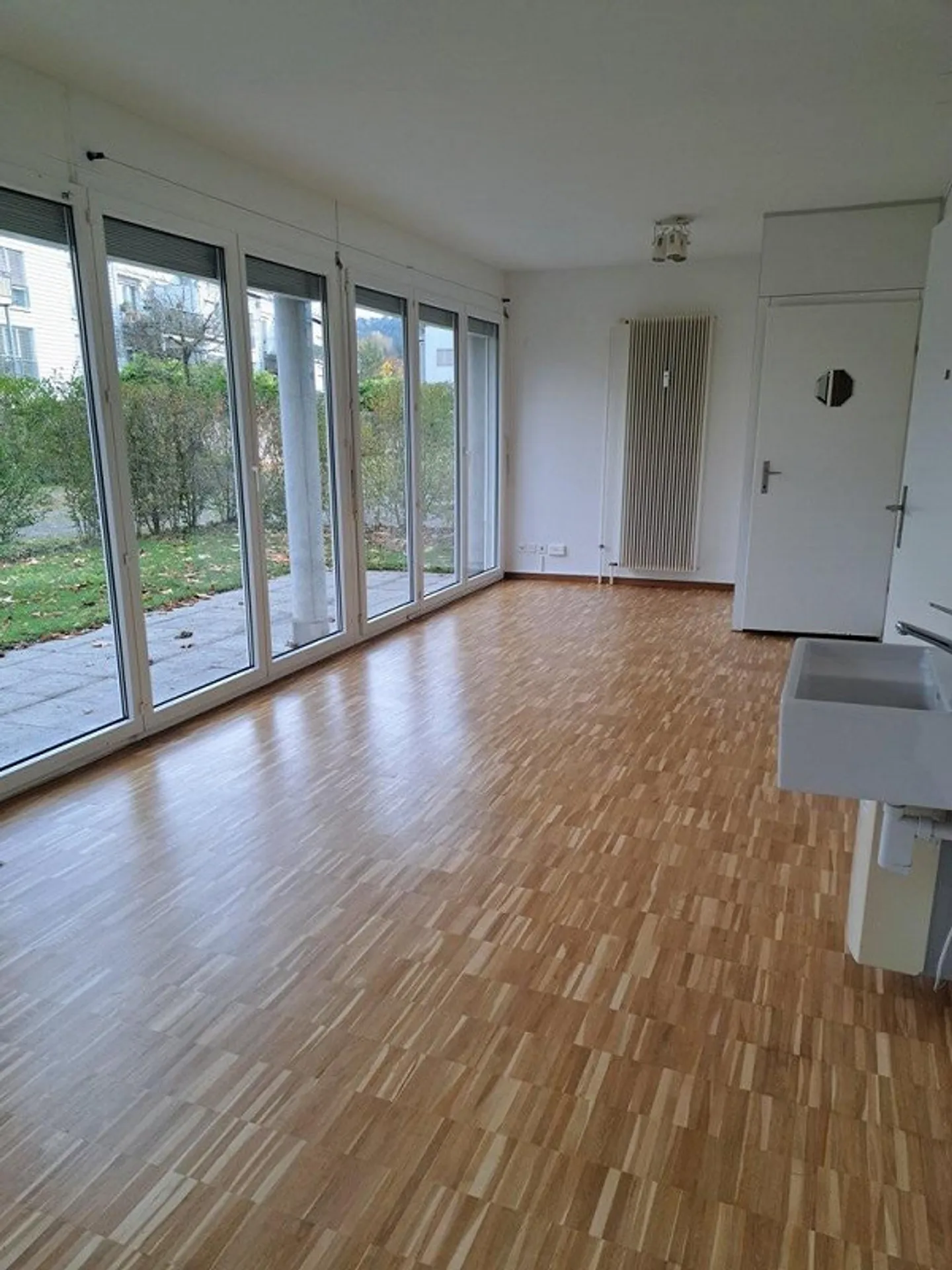 Helles Atelier zu vermieten - Foto 3 von 9