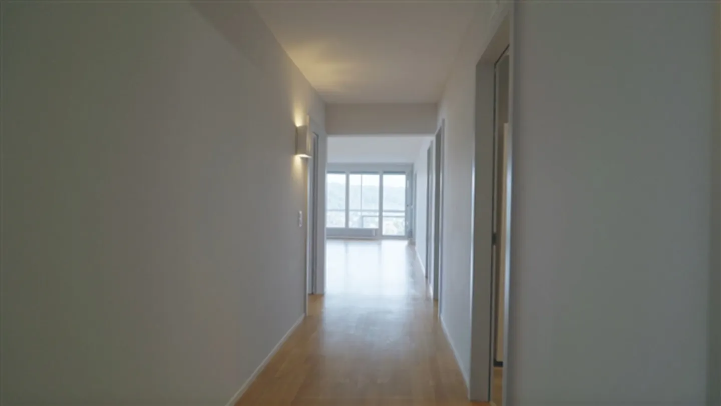 Vivere esclusivamente sopra i tetti di Berna - stile, comfort e vista panoramica inclusi - Foto 5 di 12