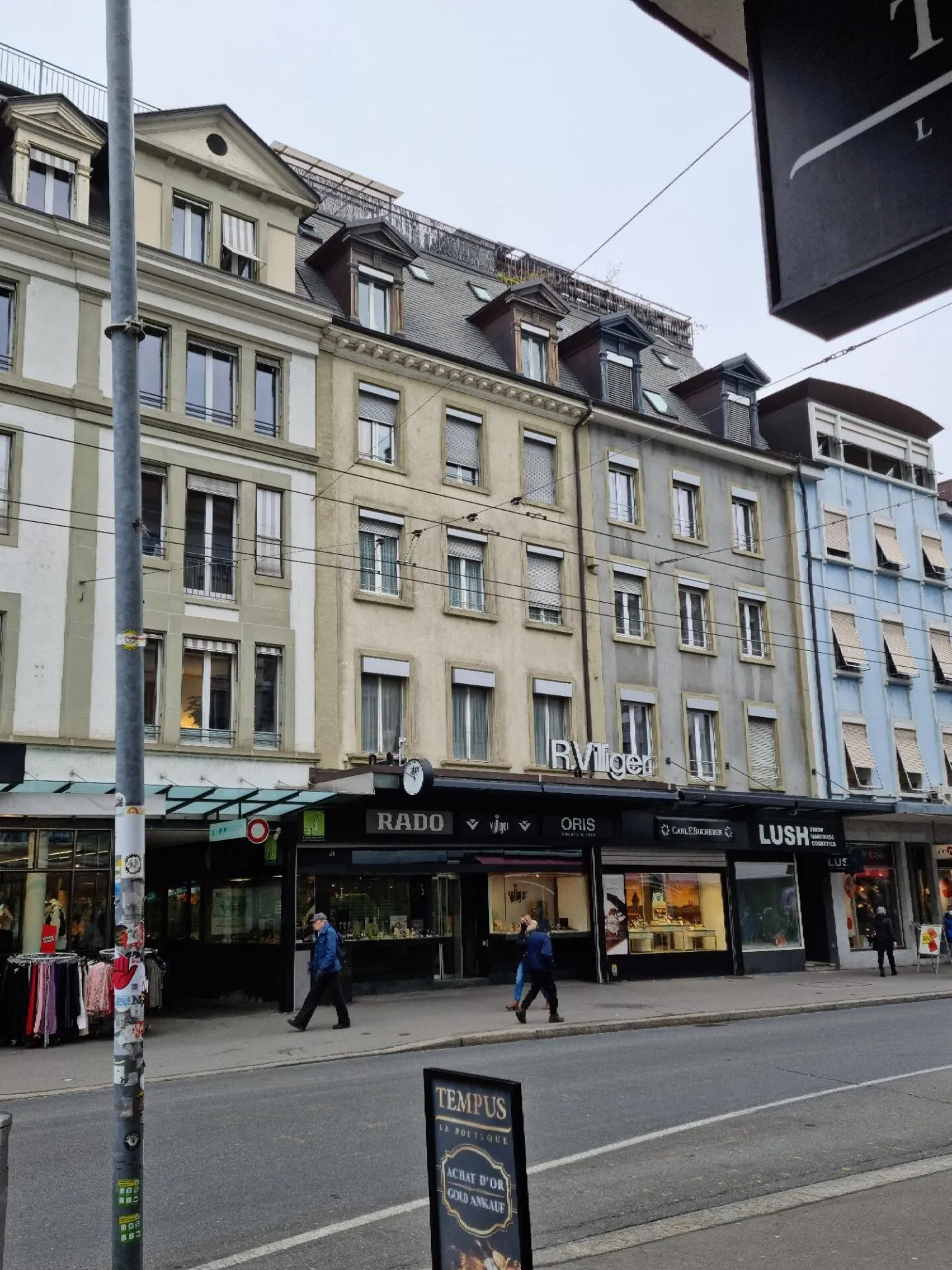 Zentral gelegene 3.5-Zimmer-Wohnung in Biel - Foto 2 von 11