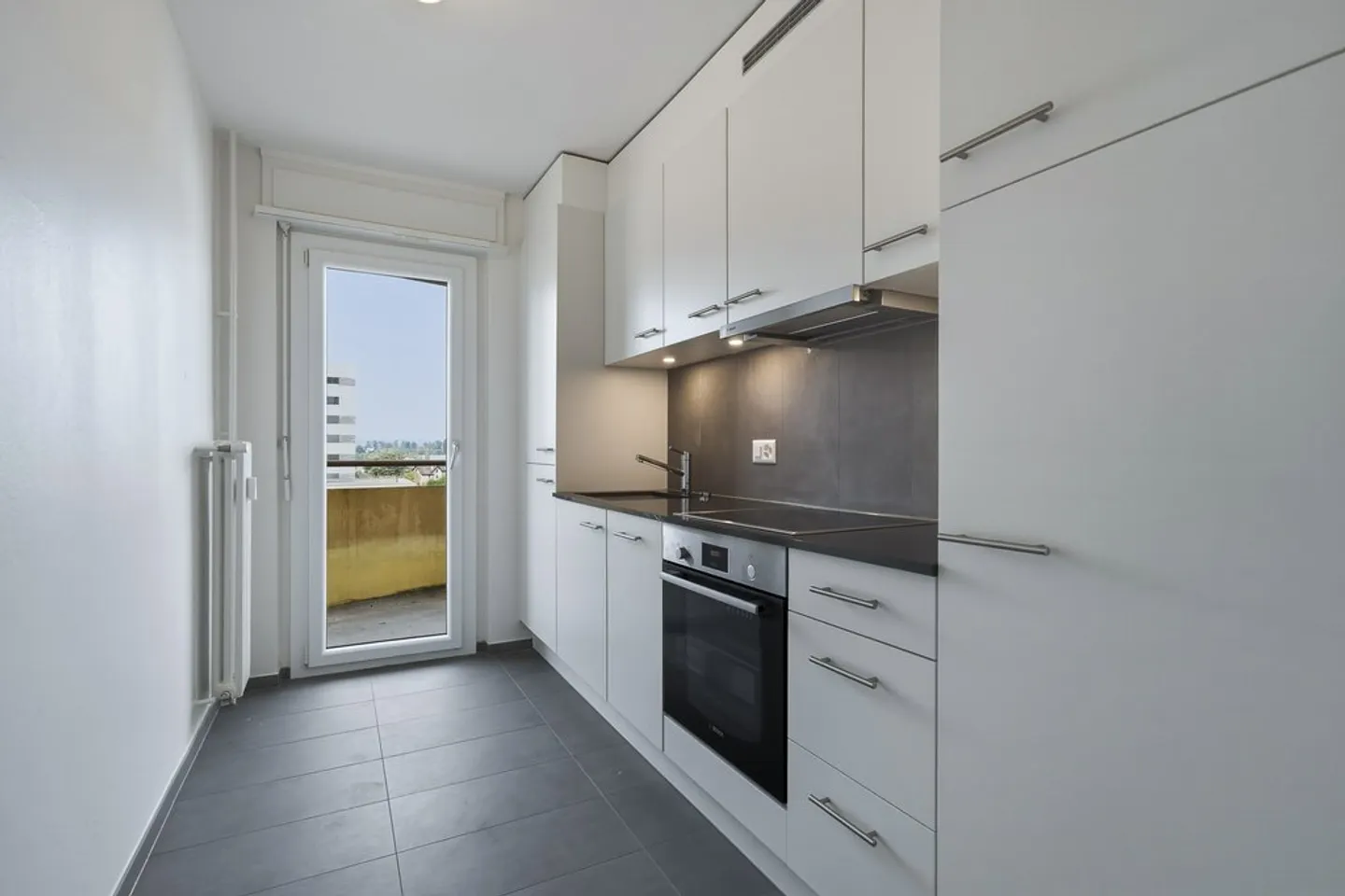 Charming 2-Room Apartment - Photo 1 of 7