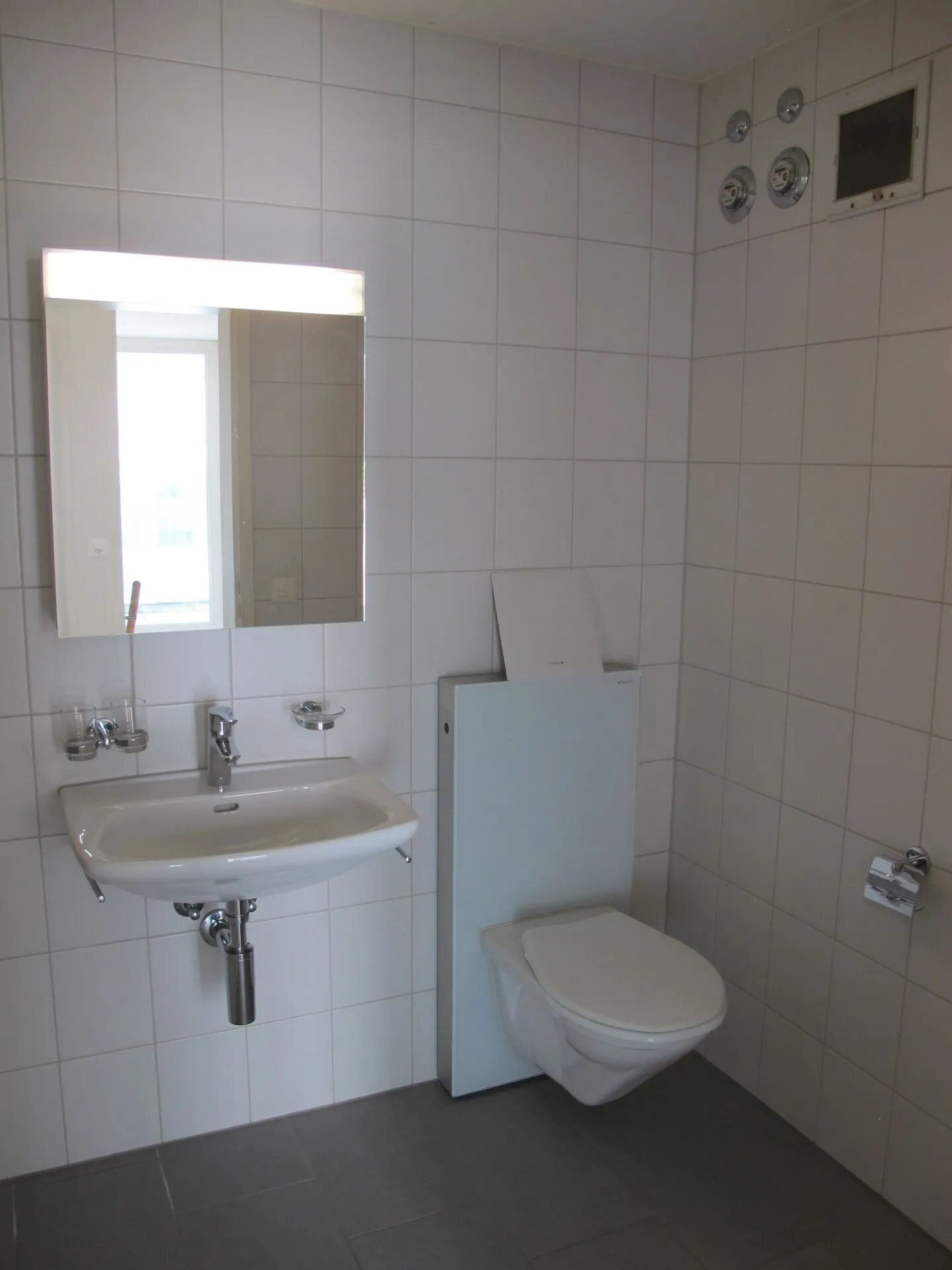 Zentral gelegene 3.5-Zimmer-Wohnung in Biel - Foto 7 von 11