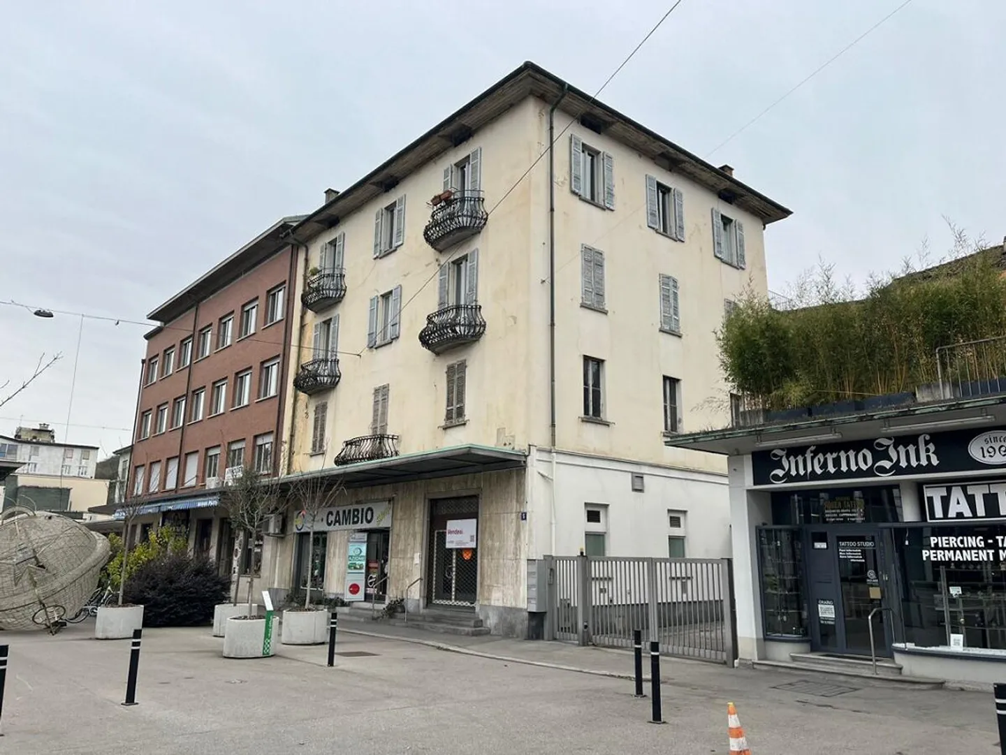 CHIASSO – EINE IMMOBILIE, DIE MEHR BIETET, ALS SIE SICH VORSTELLEN KÖNNEN - Foto 2 von 6