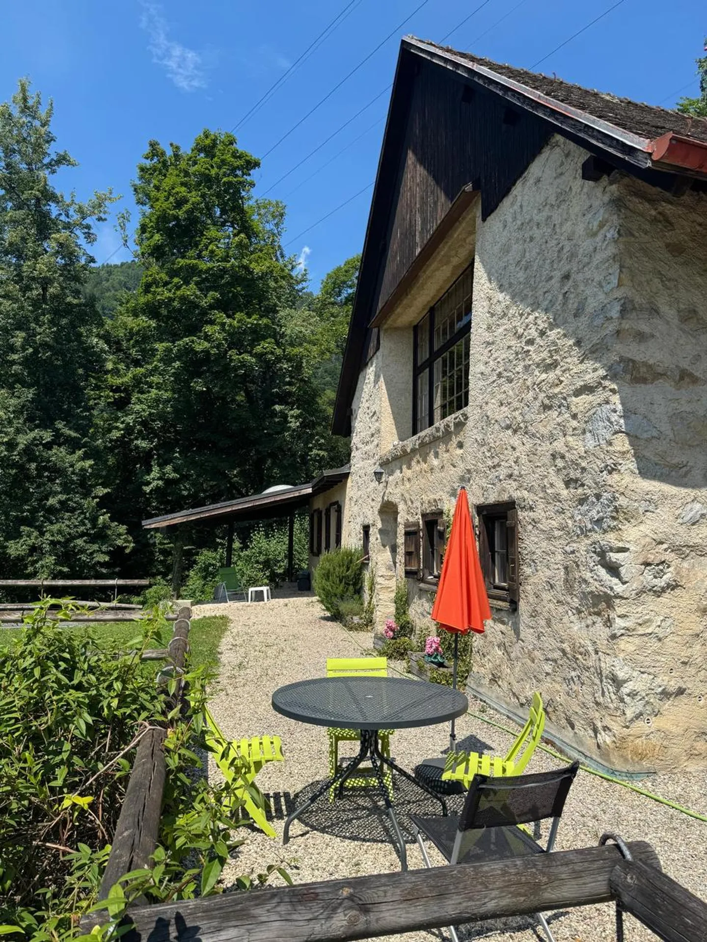 VILLA COUP DE COUR MIT PRÄCHTIGEM SEEBLICK - BESETZTE VIAGER OHNE RENTE FÜR EINE FESTE DAUER - Foto 6 von 12