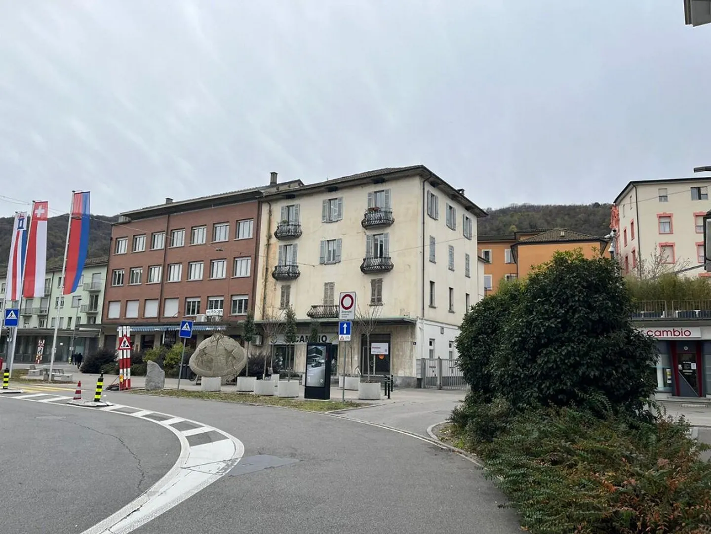 CHIASSO – EINE IMMOBILIE, DIE MEHR BIETET, ALS SIE SICH VORSTELLEN KÖNNEN - Foto 6 von 6