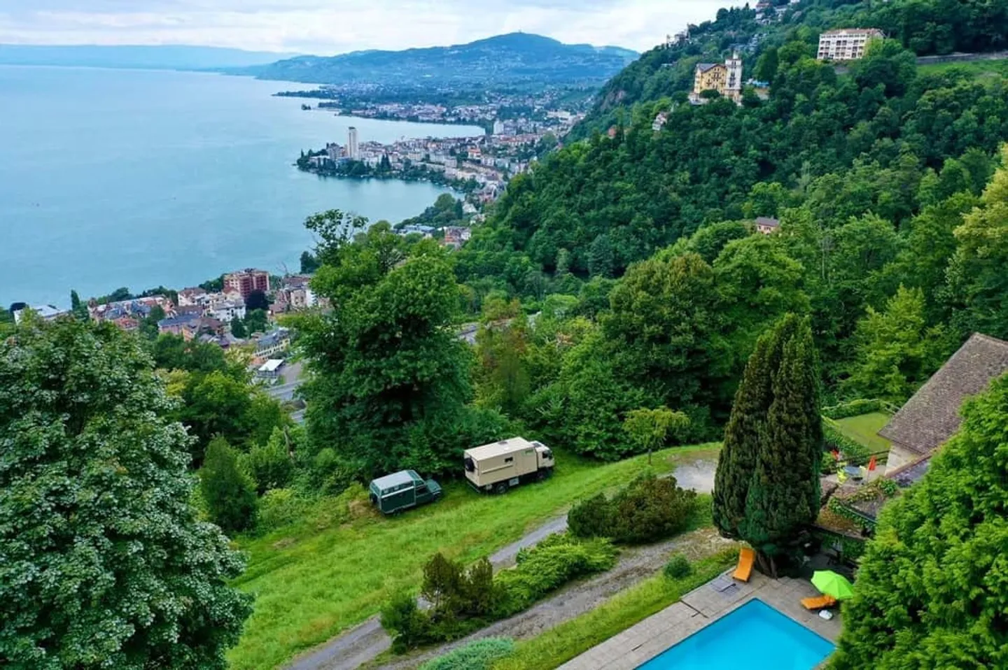 VILLA COUP DE COUR MIT PRÄCHTIGEM SEEBLICK - BESETZTE VIAGER OHNE RENTE FÜR EINE FESTE DAUER - Foto 7 von 12