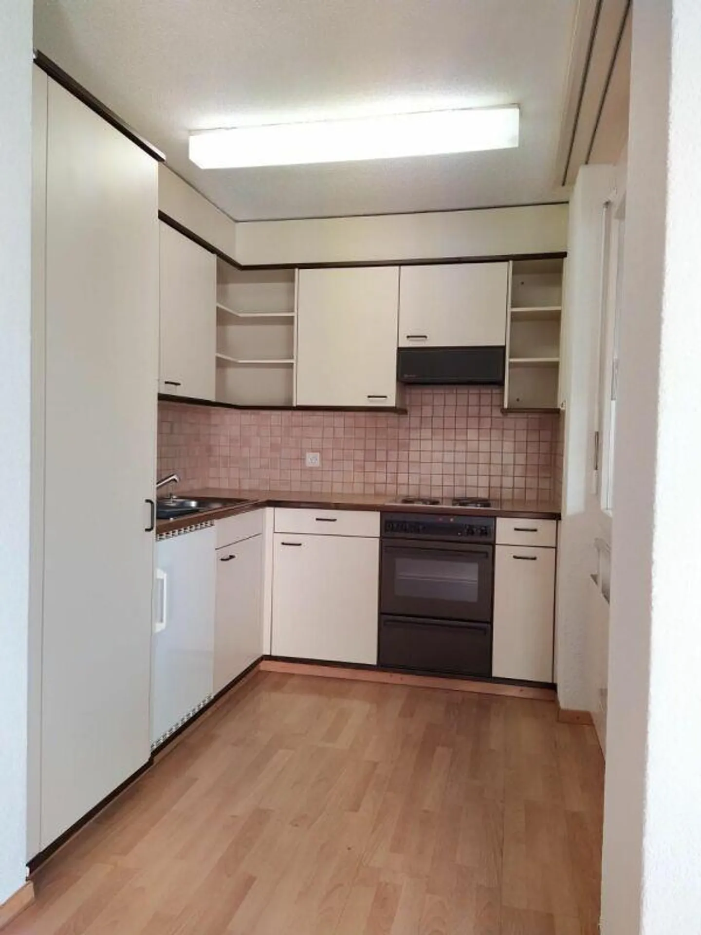 Appartement abordable, situé au centre - Photo 2 sur 10