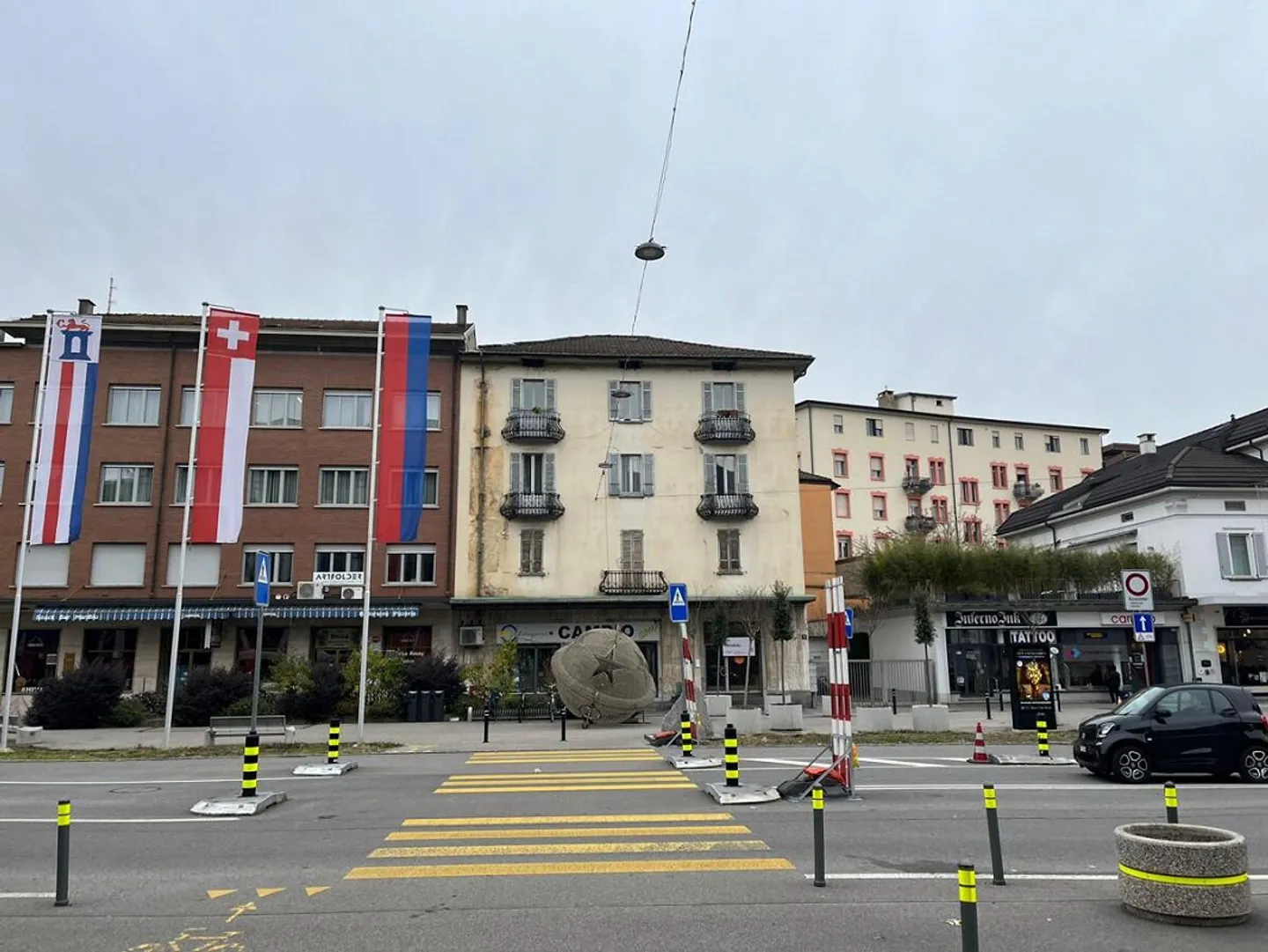 CHIASSO – EINE IMMOBILIE, DIE MEHR BIETET, ALS SIE SICH VORSTELLEN KÖNNEN - Foto 3 von 6