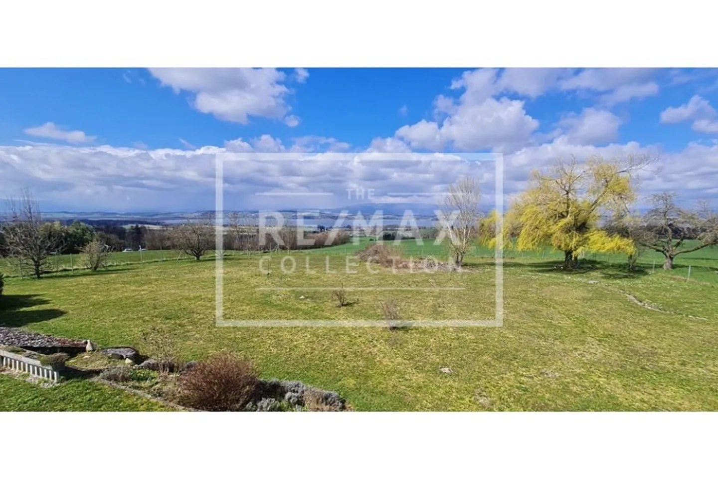 Sumptuous Villa in Courlevon (Com. Morat) Between Nature, Calm and Lake View - Photo 8 of 9