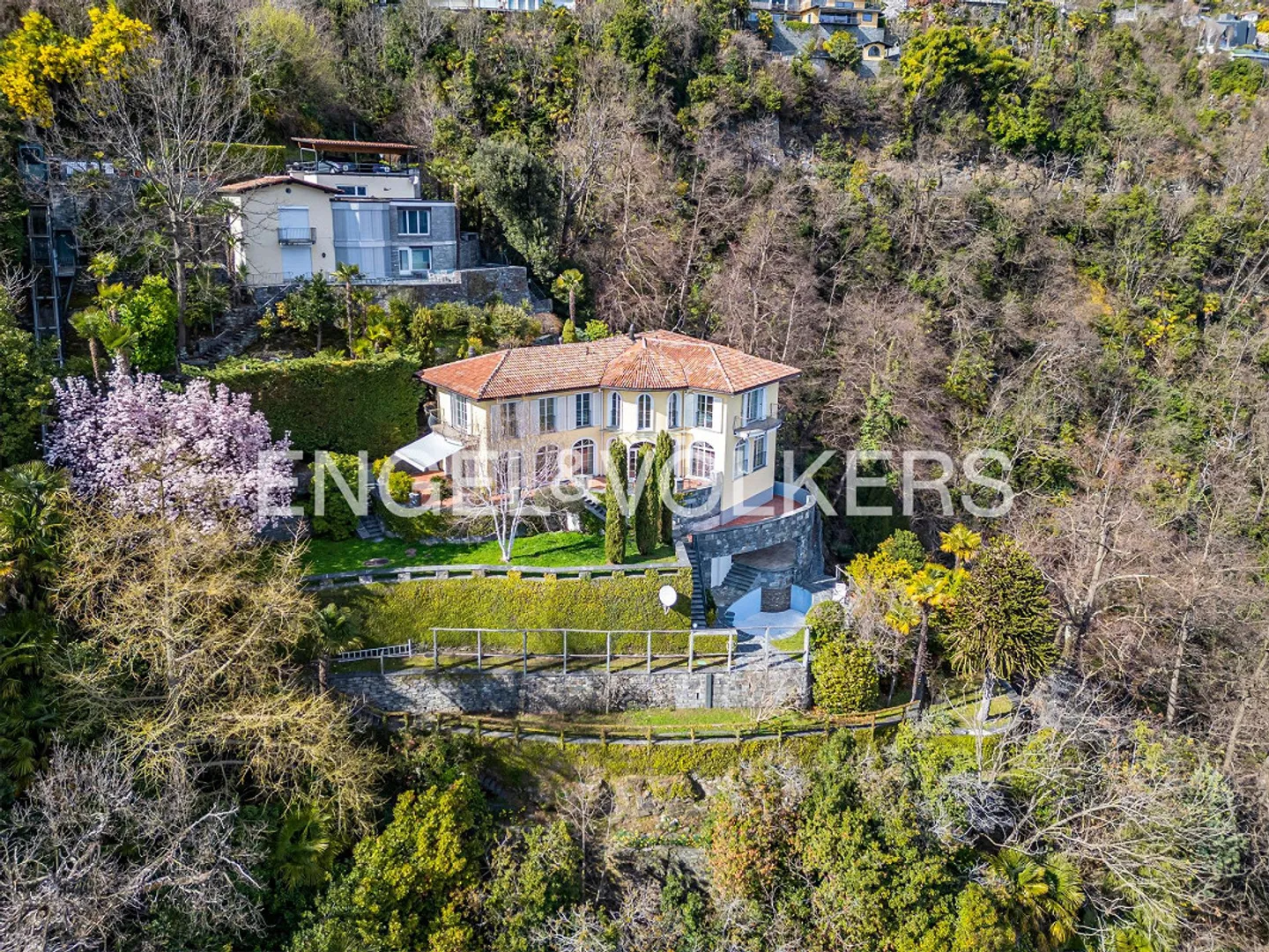 Stilvolle Villa mit Seeblick - Foto 14 von 18