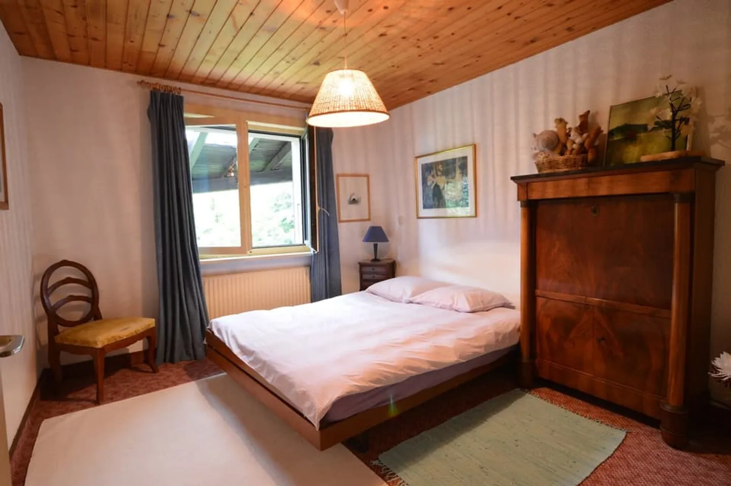 VILLA COUP DE COUR MIT PRÄCHTIGEM SEEBLICK - BESETZTE VIAGER OHNE RENTE FÜR EINE FESTE DAUER - Foto 11 von 12