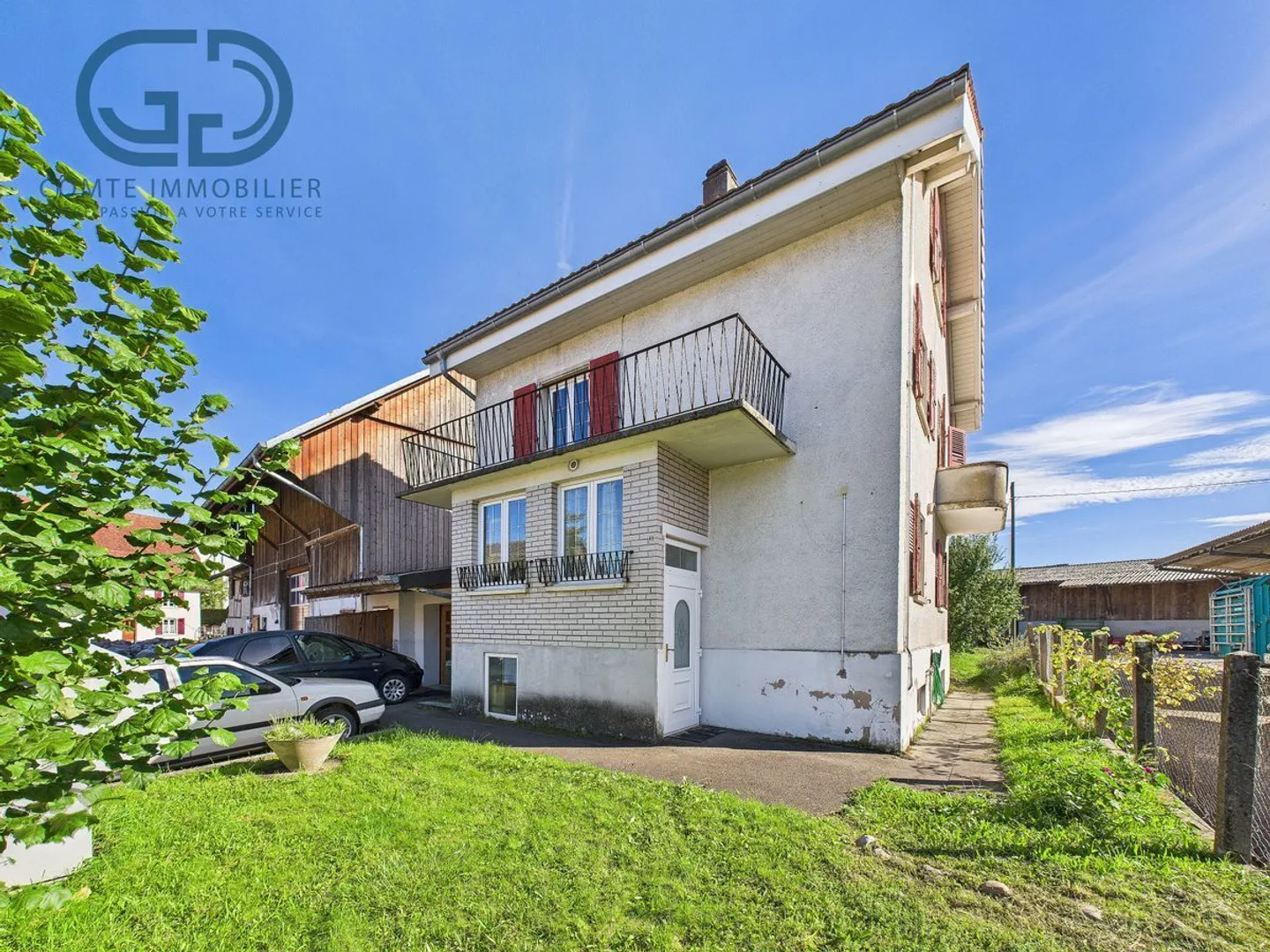 Terraced house with garden close to all amenities - Photo 2 of 13