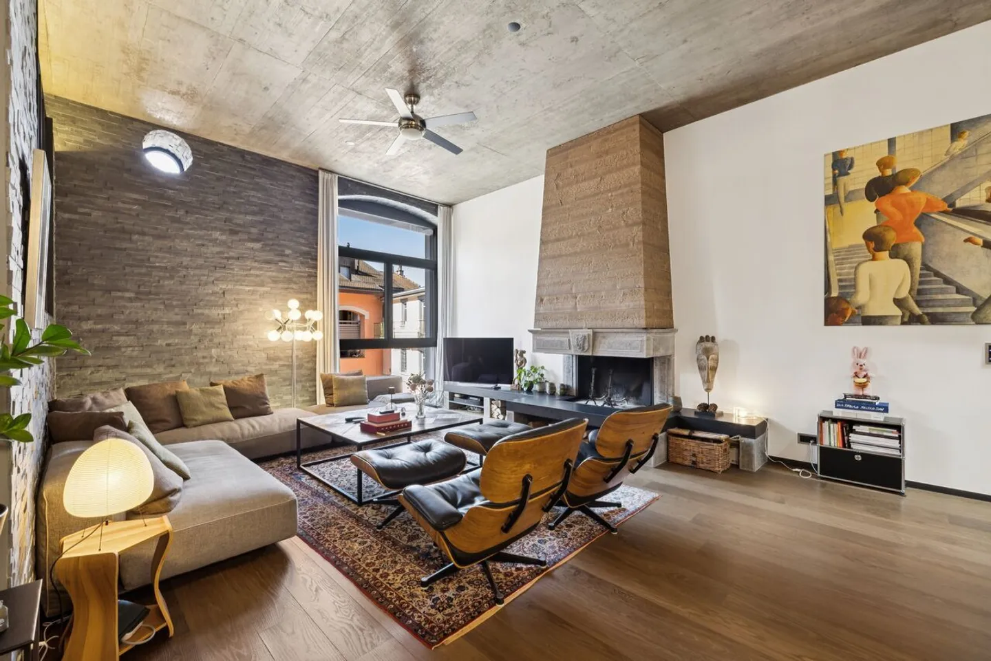 Charakter-Loft mit Aufzug und Dachterrasse - Foto 2 von 13