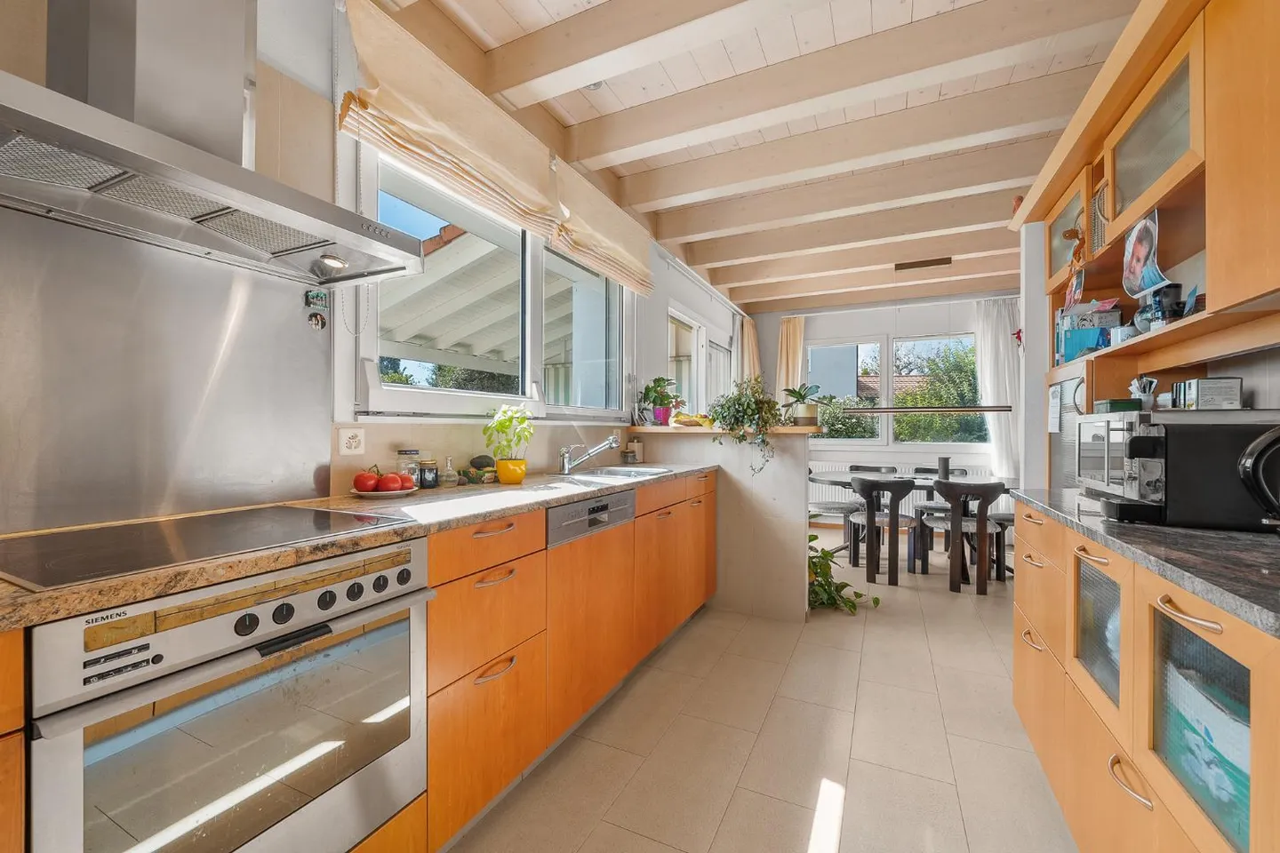 Superba villa indipendente di 6 stanze con bella vista e grande giardino - quartiere - Foto 5 di 19