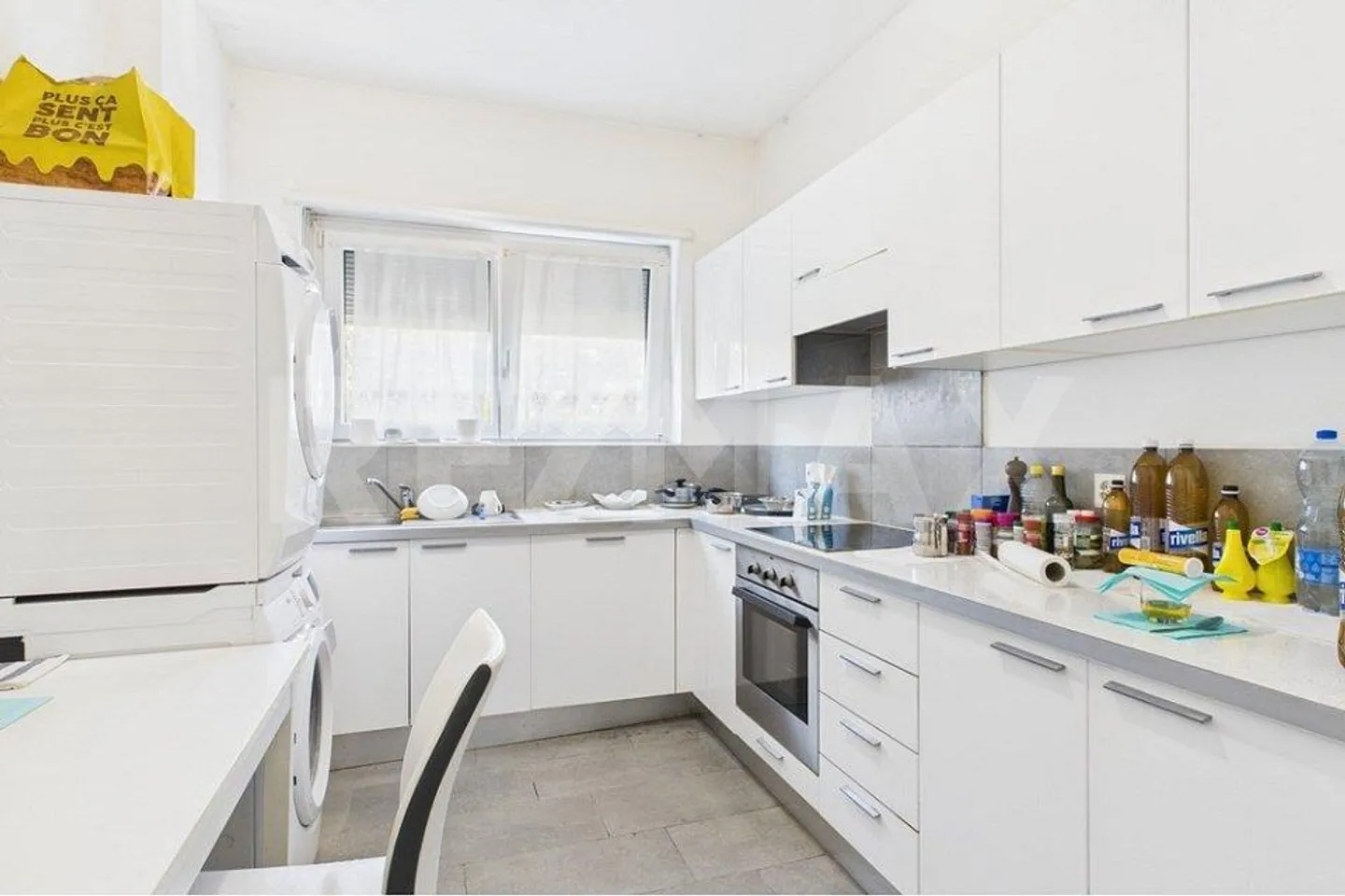 Helles 4,5-Zimmer-Einkommensapartment in zentraler Lage - Foto 2 von 9