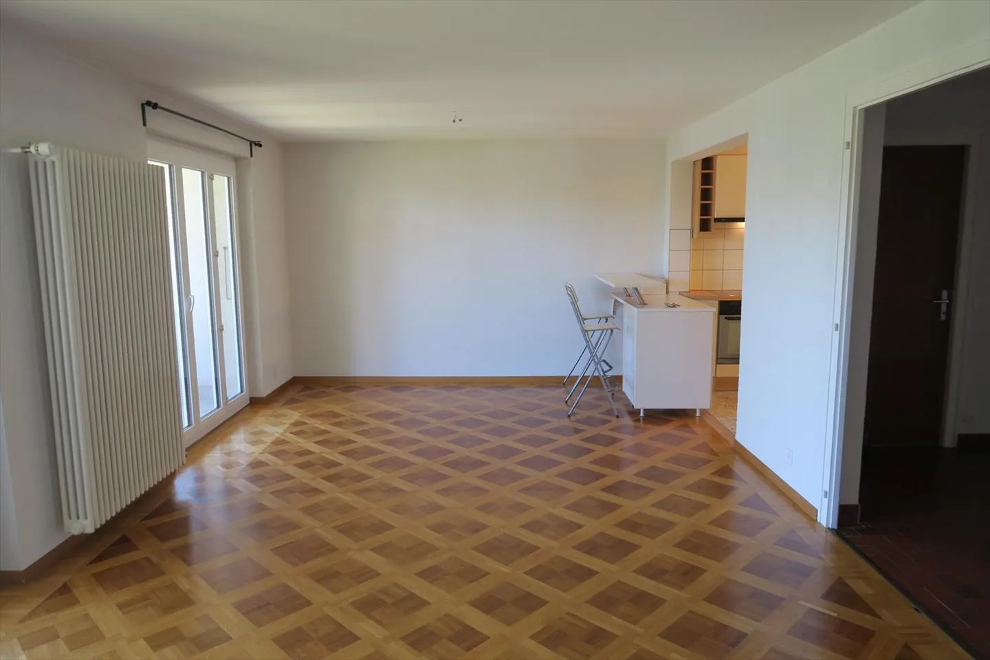 3.5 Room Apartment - Photo 5 of 12