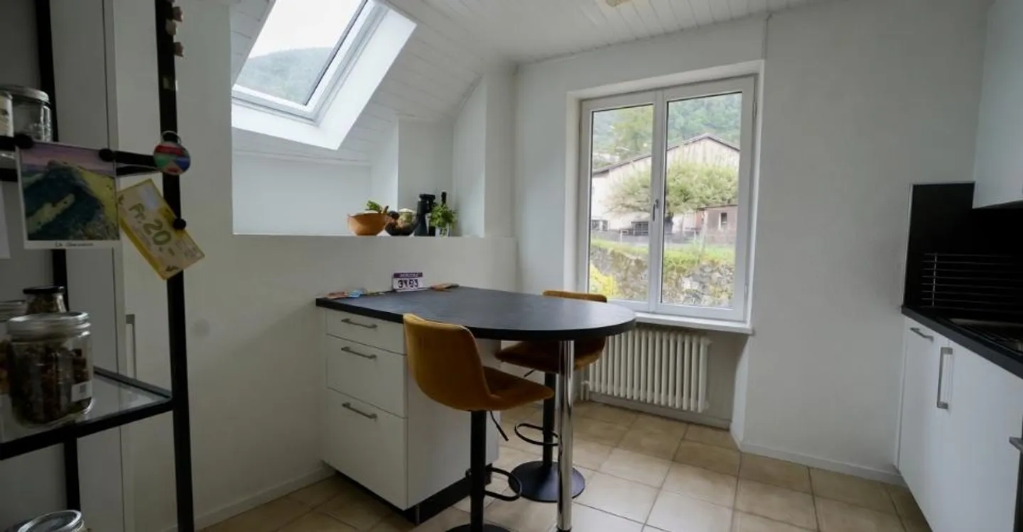 Triplex historique avec jardin - Photo 7 sur 12