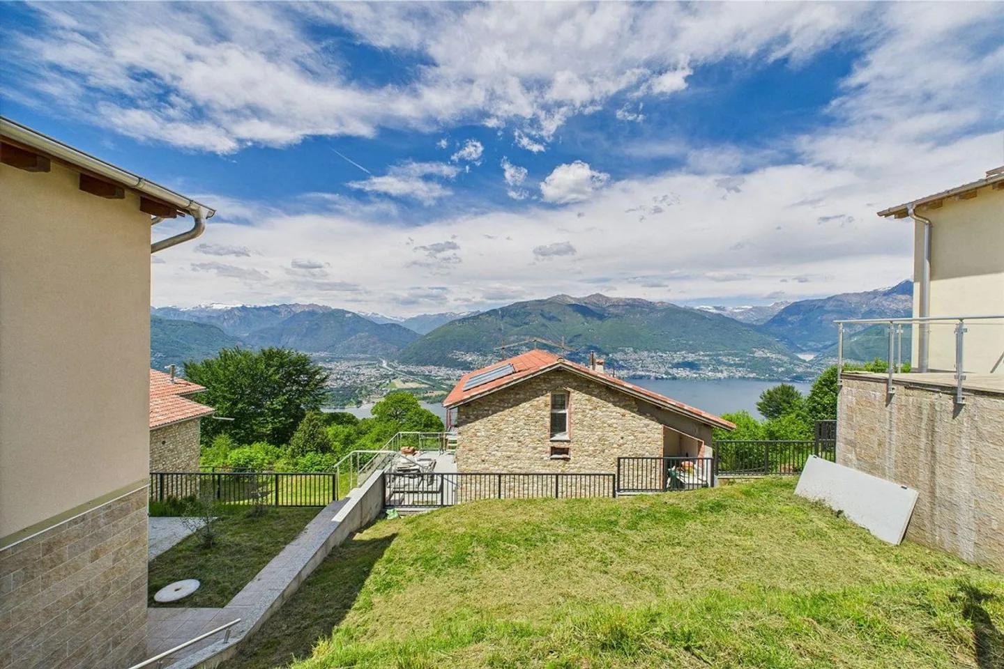 San Nazzaro - New construction in the green - Dream panoramic view! - Photo 26 of 26