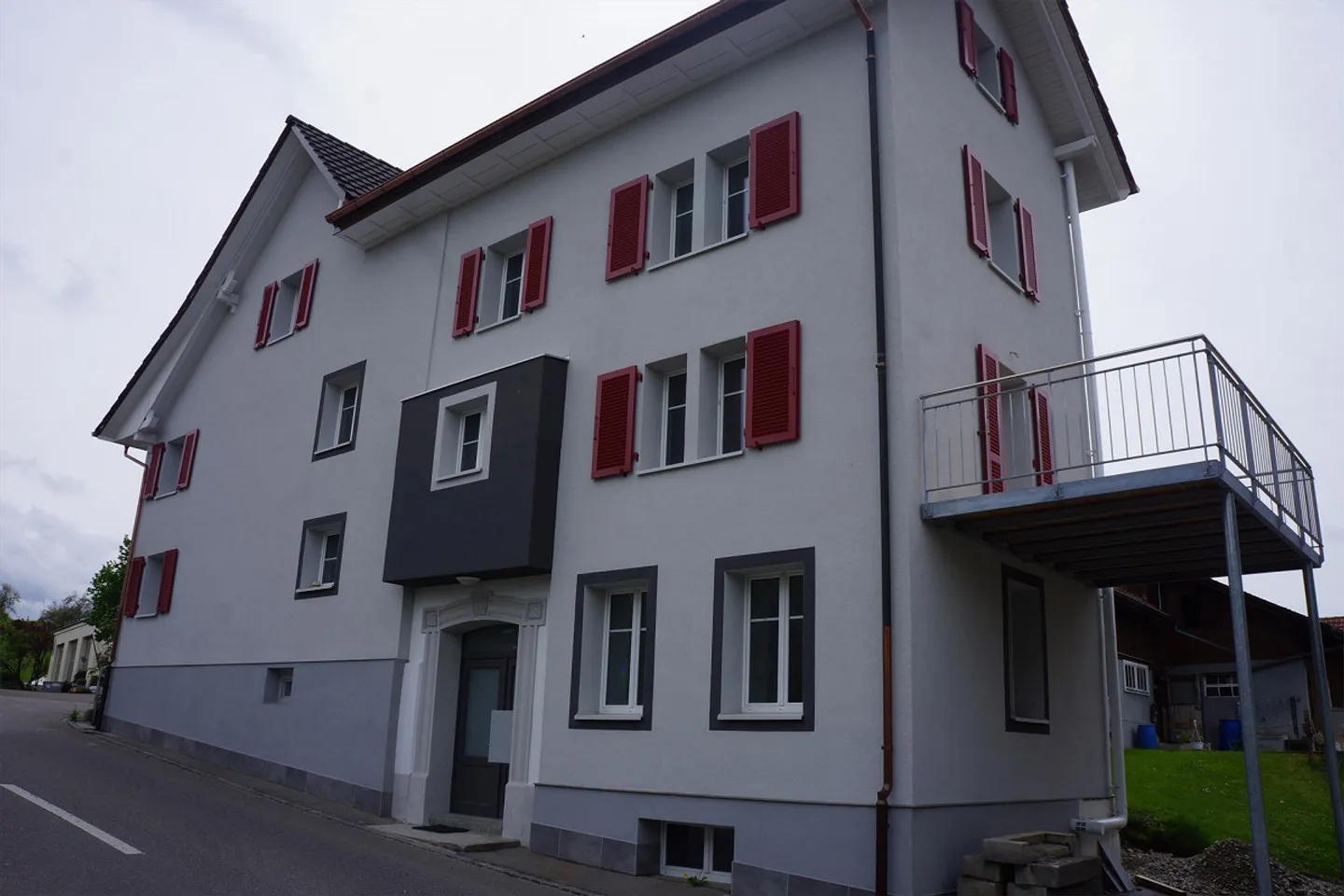 Original 3.5 Room Apartment in the Center of Friltschen - Photo 1 of 10
