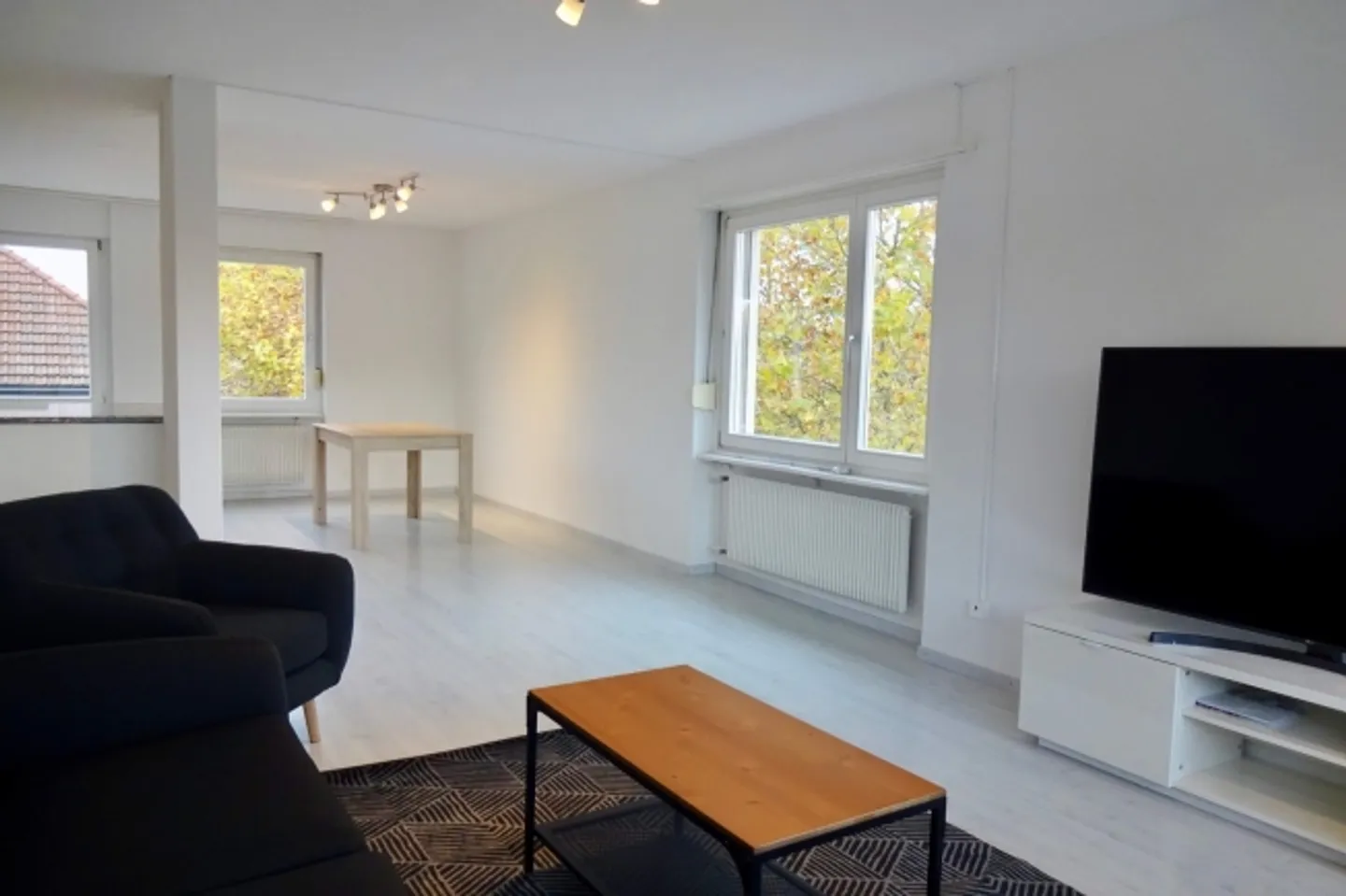 Chambre meublée dans un appartement partagé de 4 personnes avec grand salon et balcon - Photo 9 sur 13