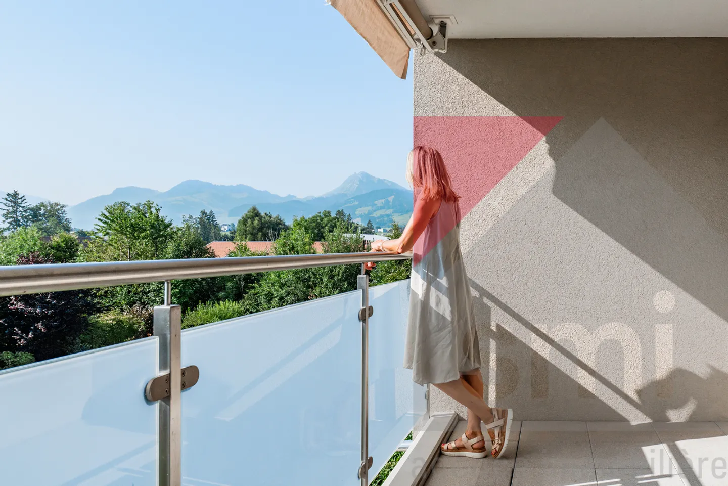 Belle appartement de 3.5 pièces idéalement situé au cœur de Riaz - Photo 2 sur 12