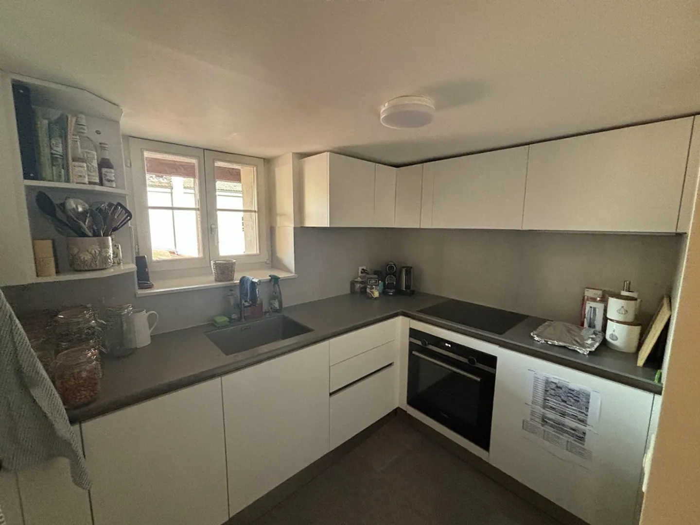 Charming apartment in the lower town - Photo 6 of 12