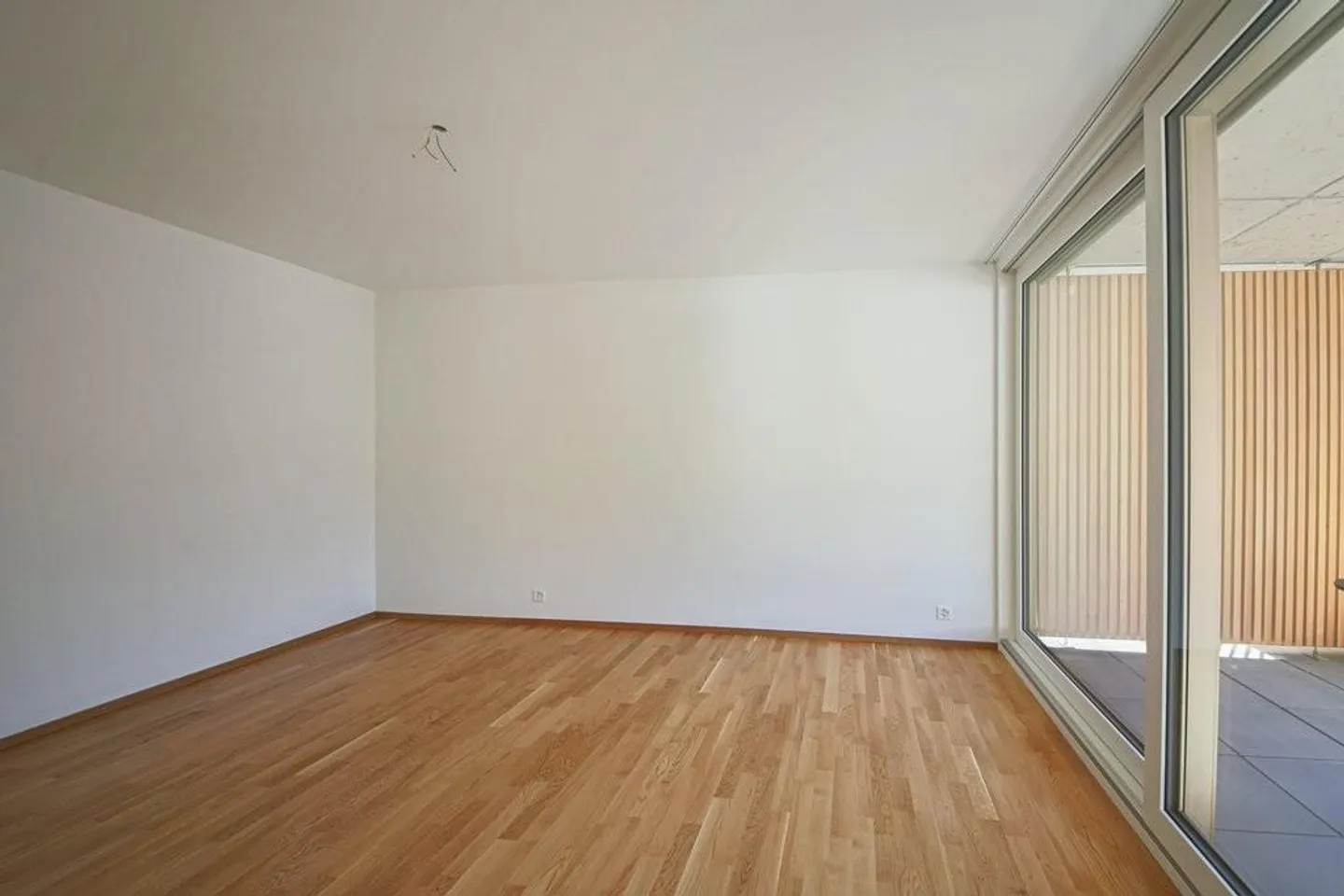 Zeitlose 3.5 Zimmer-Wohnung in Ilanz zu vermieten! - Foto 4 di 7