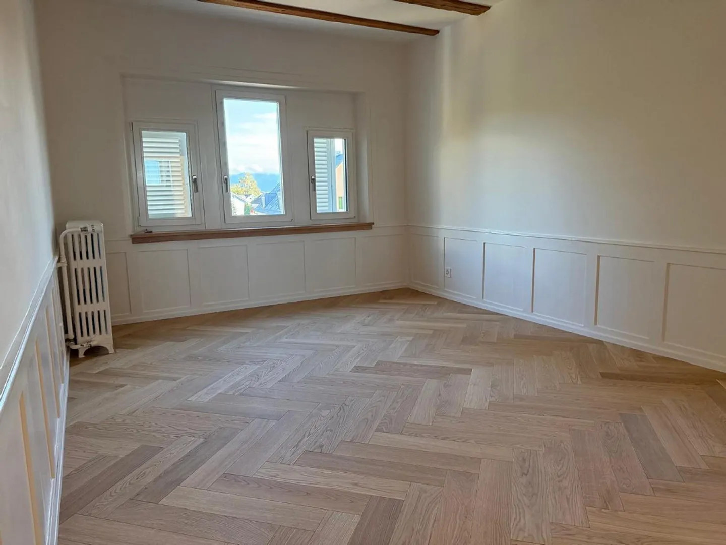 Stilvolles Penthouse in historischer Villa - Foto 7 von 11