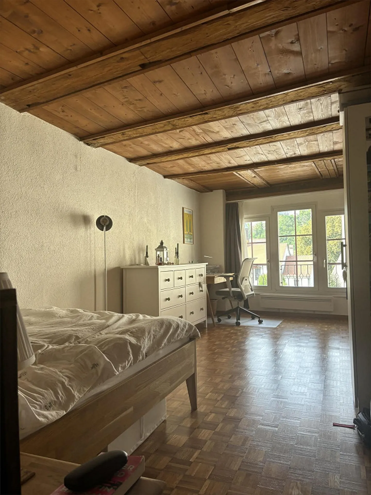 Charming apartment in the lower town - Photo 3 of 12