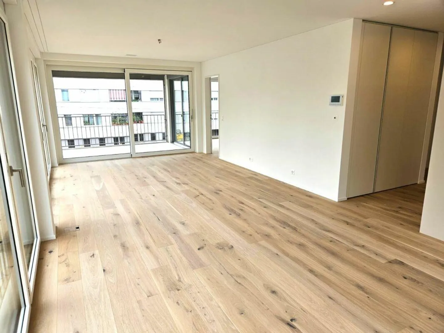 Exclusive 3.5-room new apartment with 89 m2 in Binningen - Photo 3 of 9
