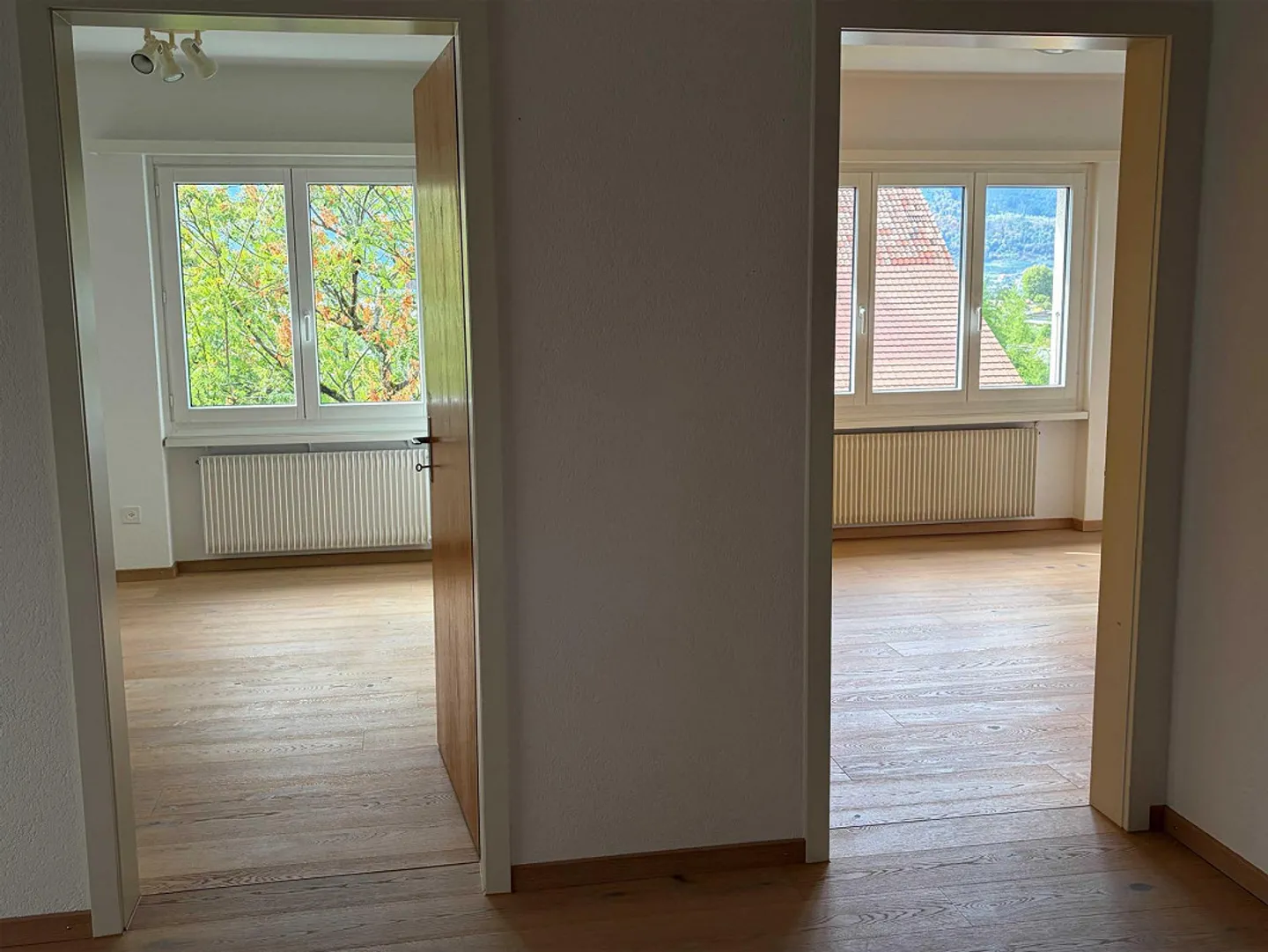 Appartement calme dans la verdure avec vue fantastique sur le lac et le Jura - Photo 4 sur 4