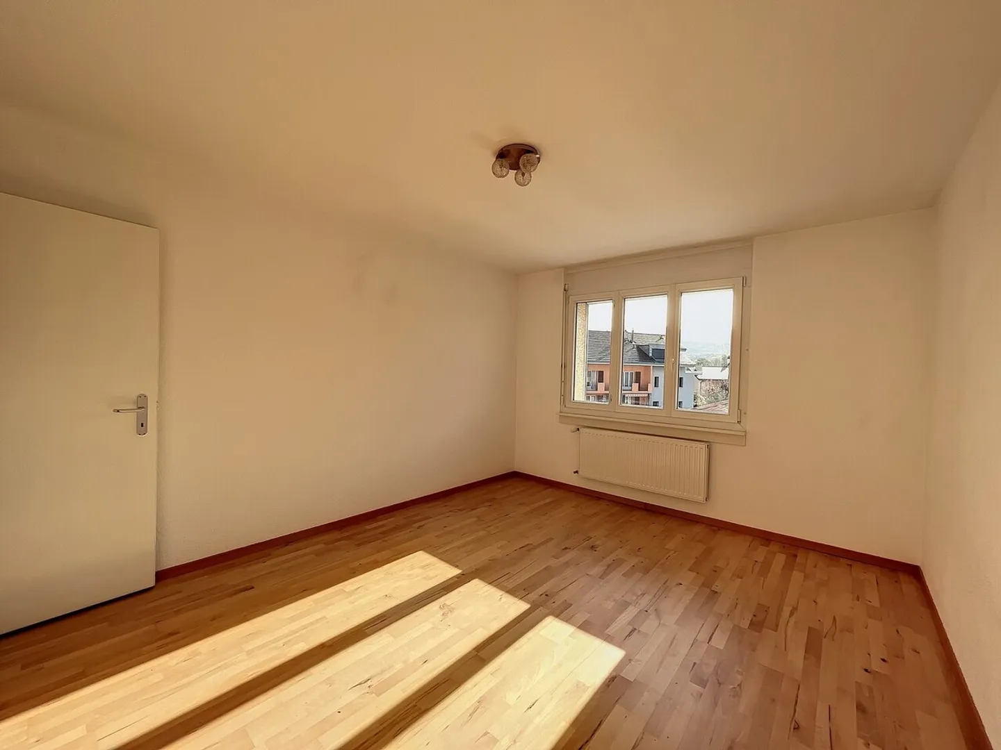 Appartement spacieux avec balcon - Photo 7 sur 11