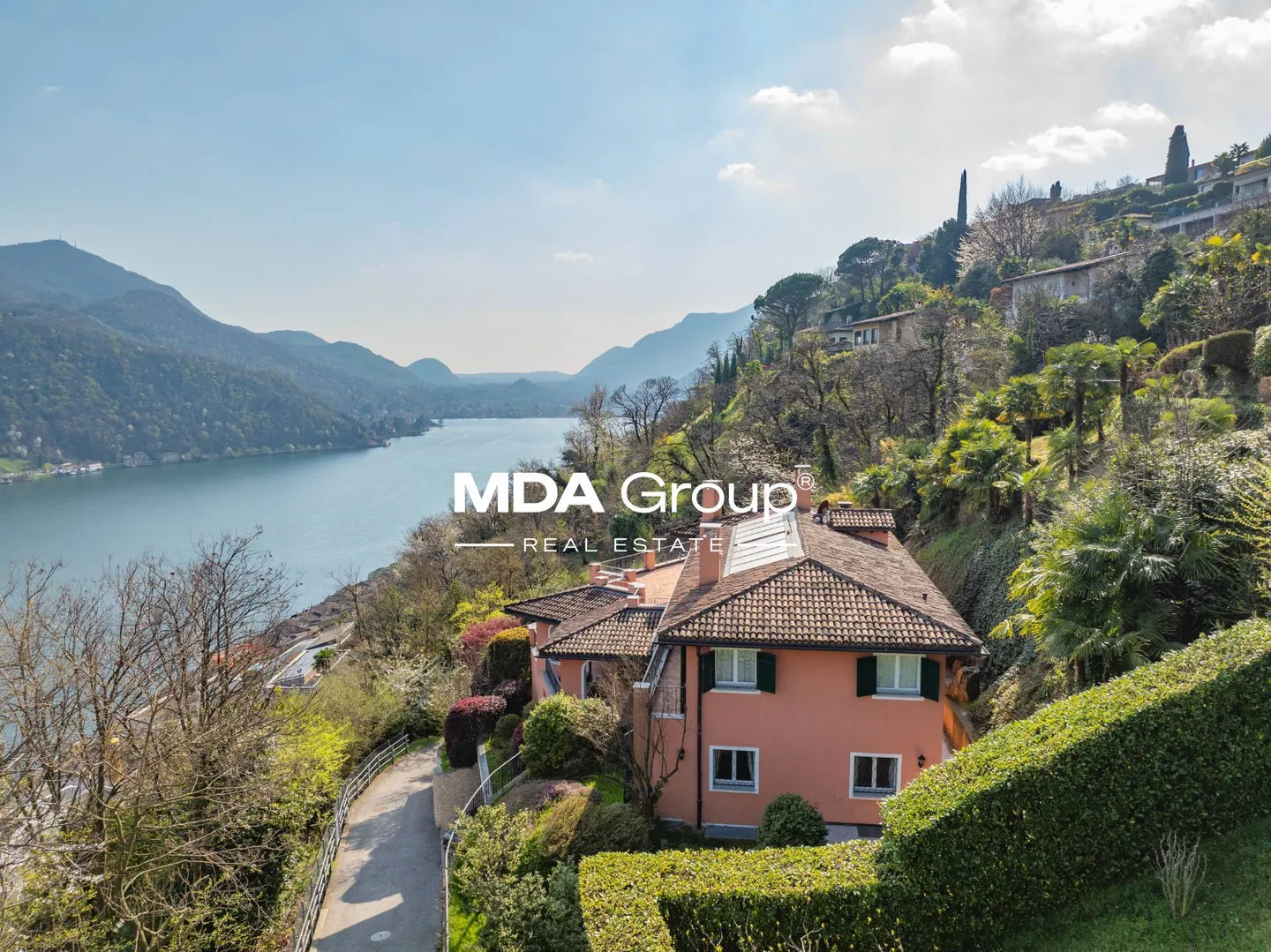 Villa - Vico Morcote - Photo 1 of 35