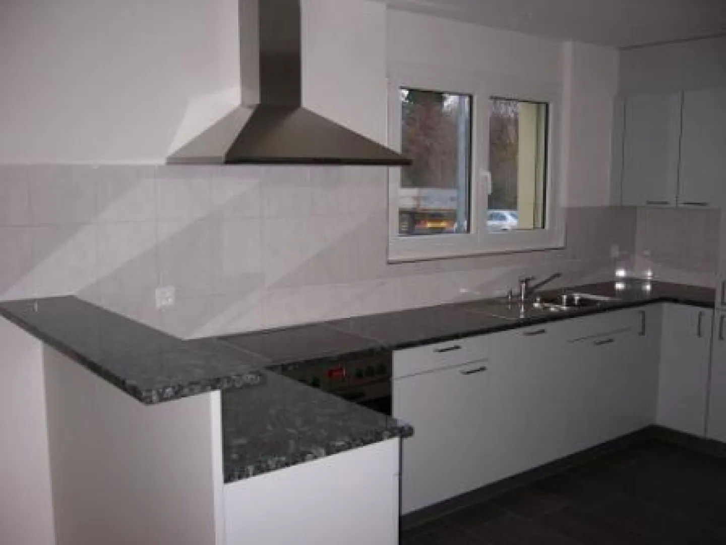 Grosszügige Wohnung mit Balkon - Foto 4 von 10