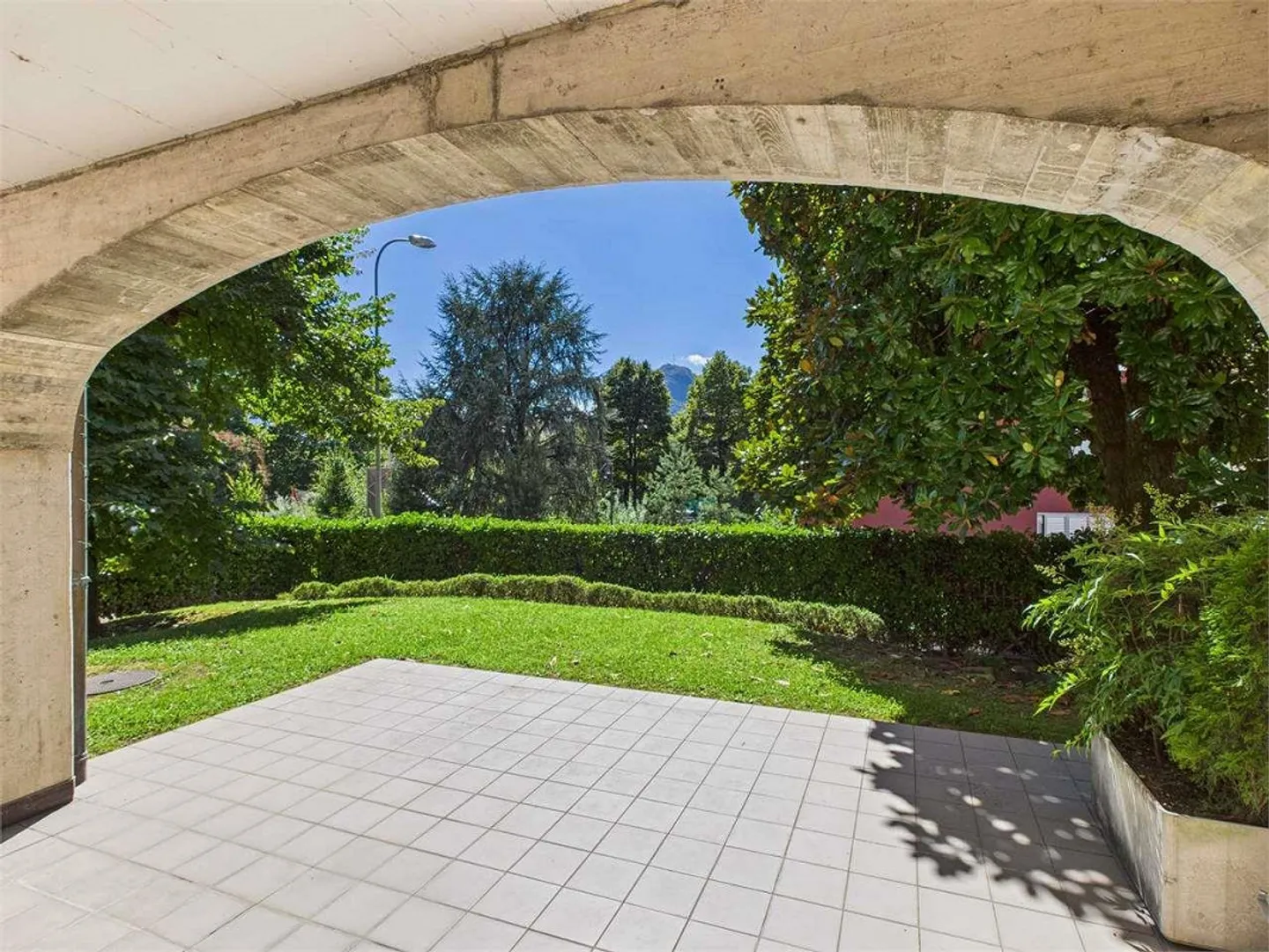 Cassarate - Renoviertes Studio mit Terrasse und Blick auf den San Salvatore - Foto 1 von 9