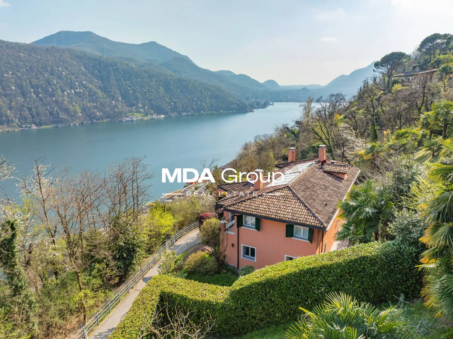 Villa - Vico Morcote - Photo 34 of 35