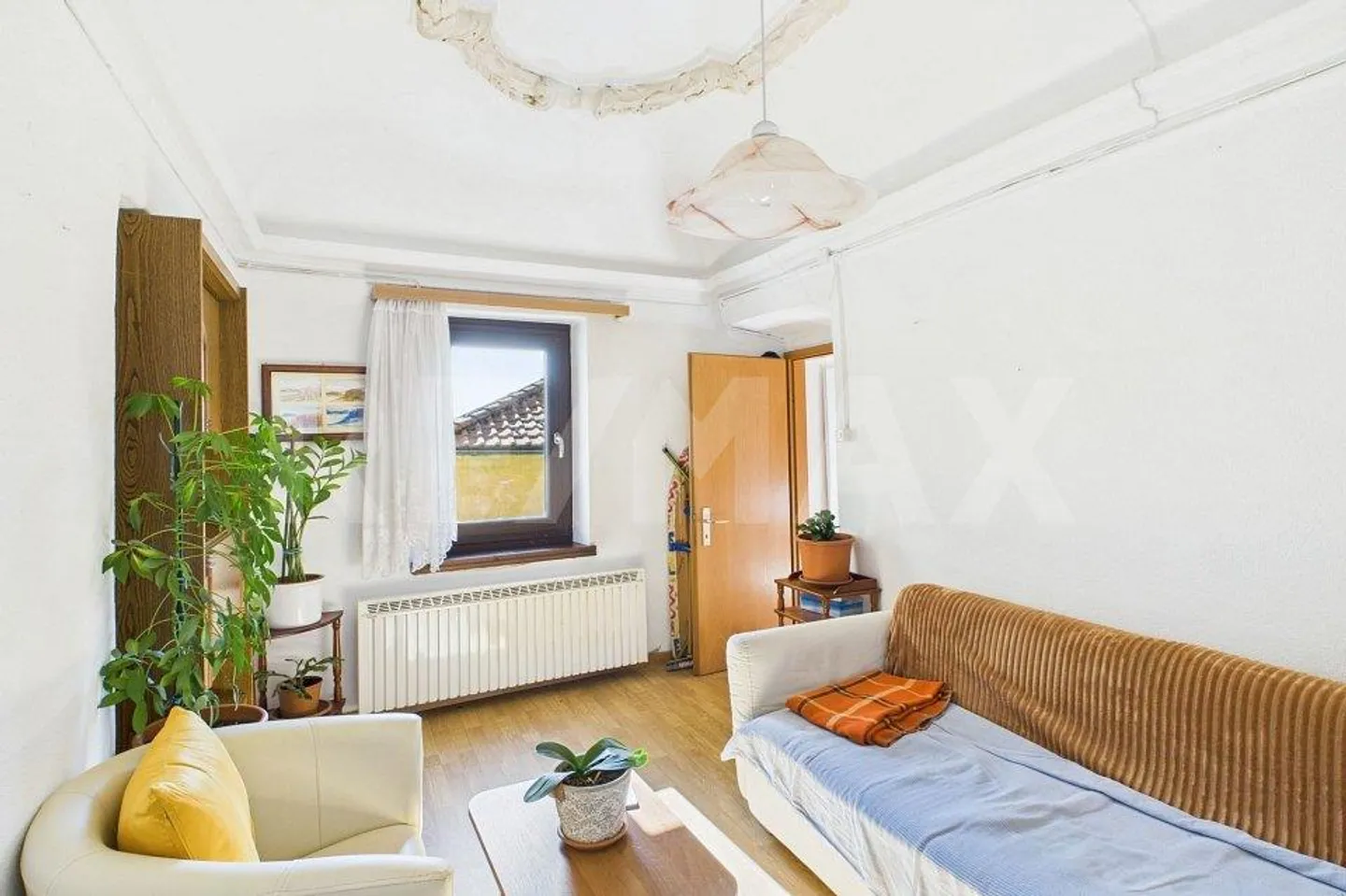 Renovierungsbedürftiges Tessinerhaus mit Innenhof und Rustico - Foto 1 von 13