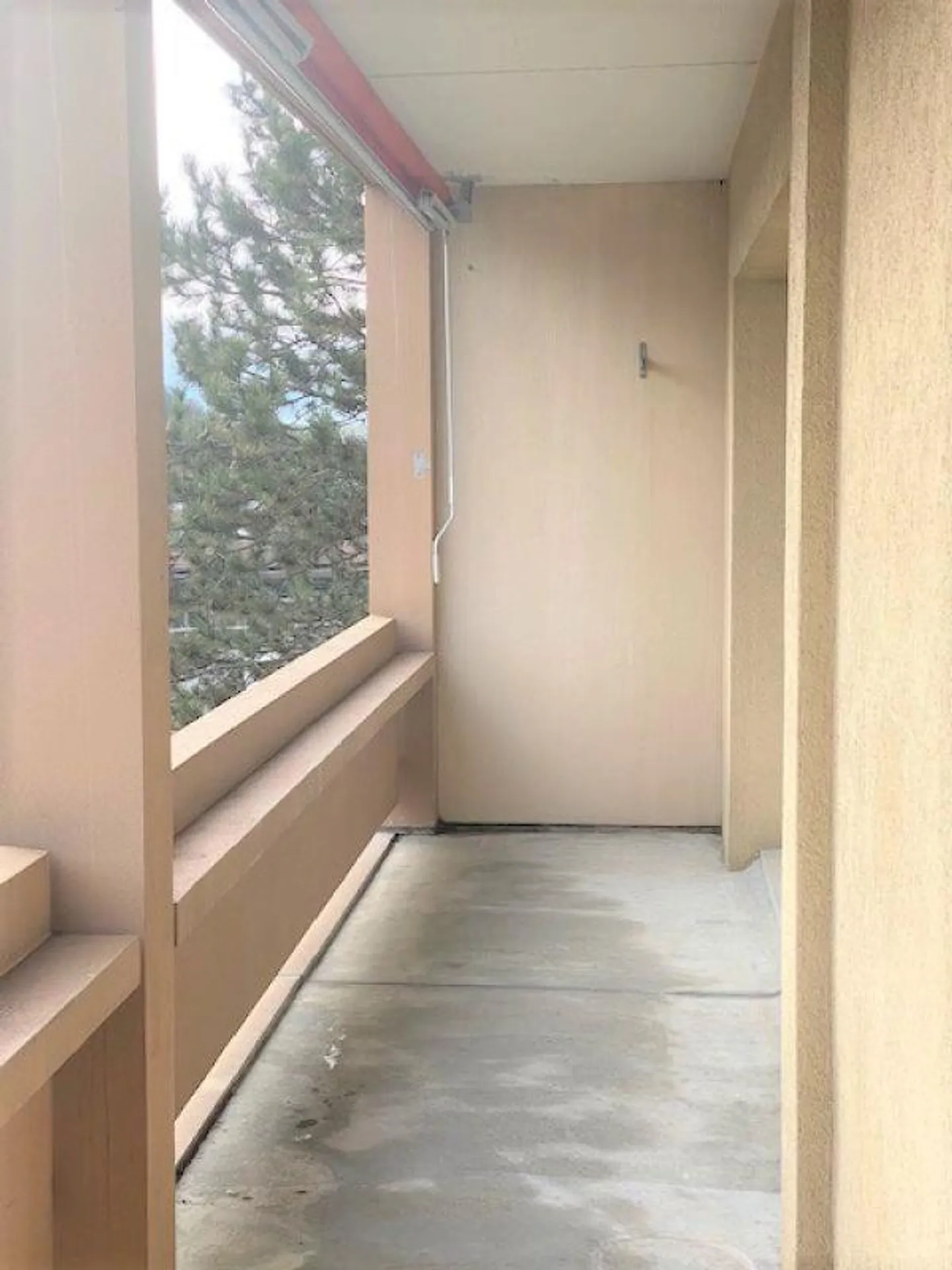 Appartamento 2 1/2 camere con parquet e grande balcone - Foto 10 di 12