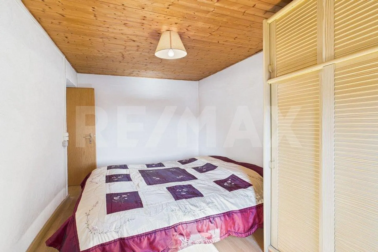 Renovierungsbedürftiges Tessinerhaus mit Innenhof und Rustico - Foto 10 von 13