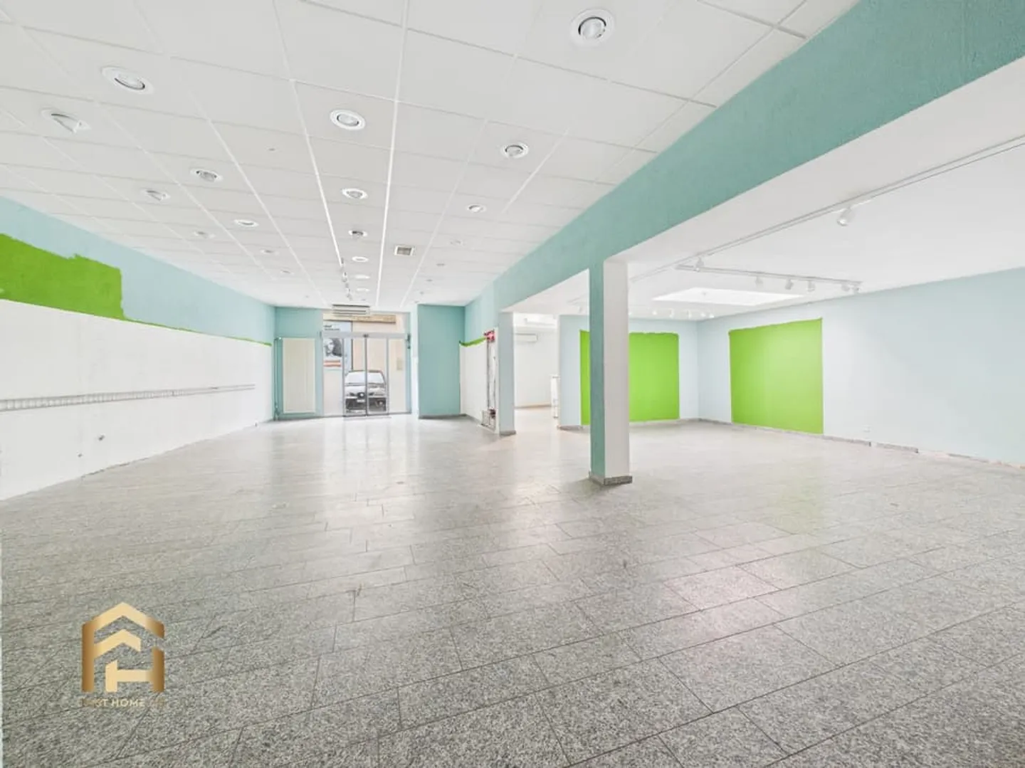 Attractive commercial property in prime location on Bahnhofstrasse in Vis - Photo 5 of 13