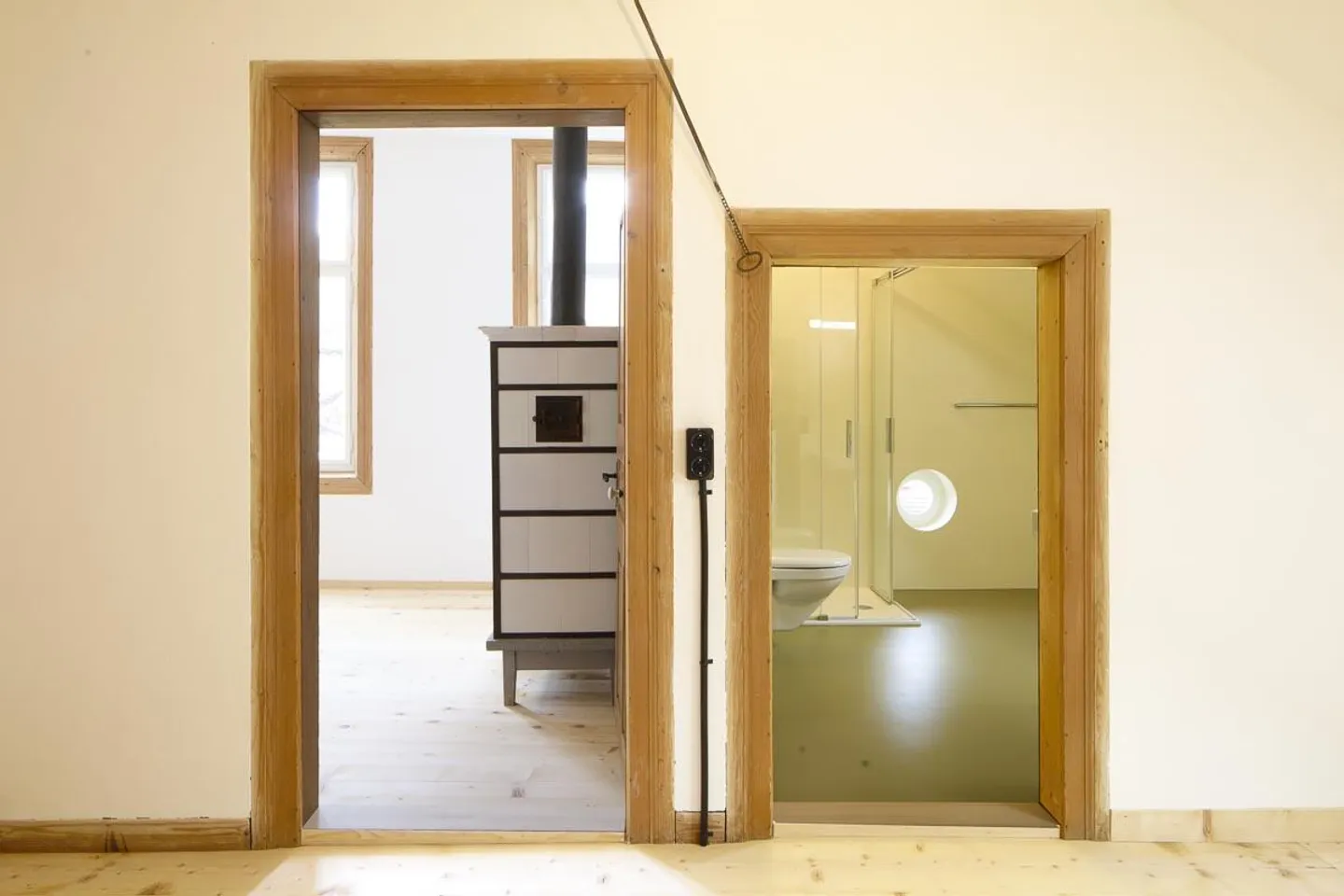 Charmante appartement en attique de 2,5 pièces au cœur d'Appenzell - Photo 6 sur 13