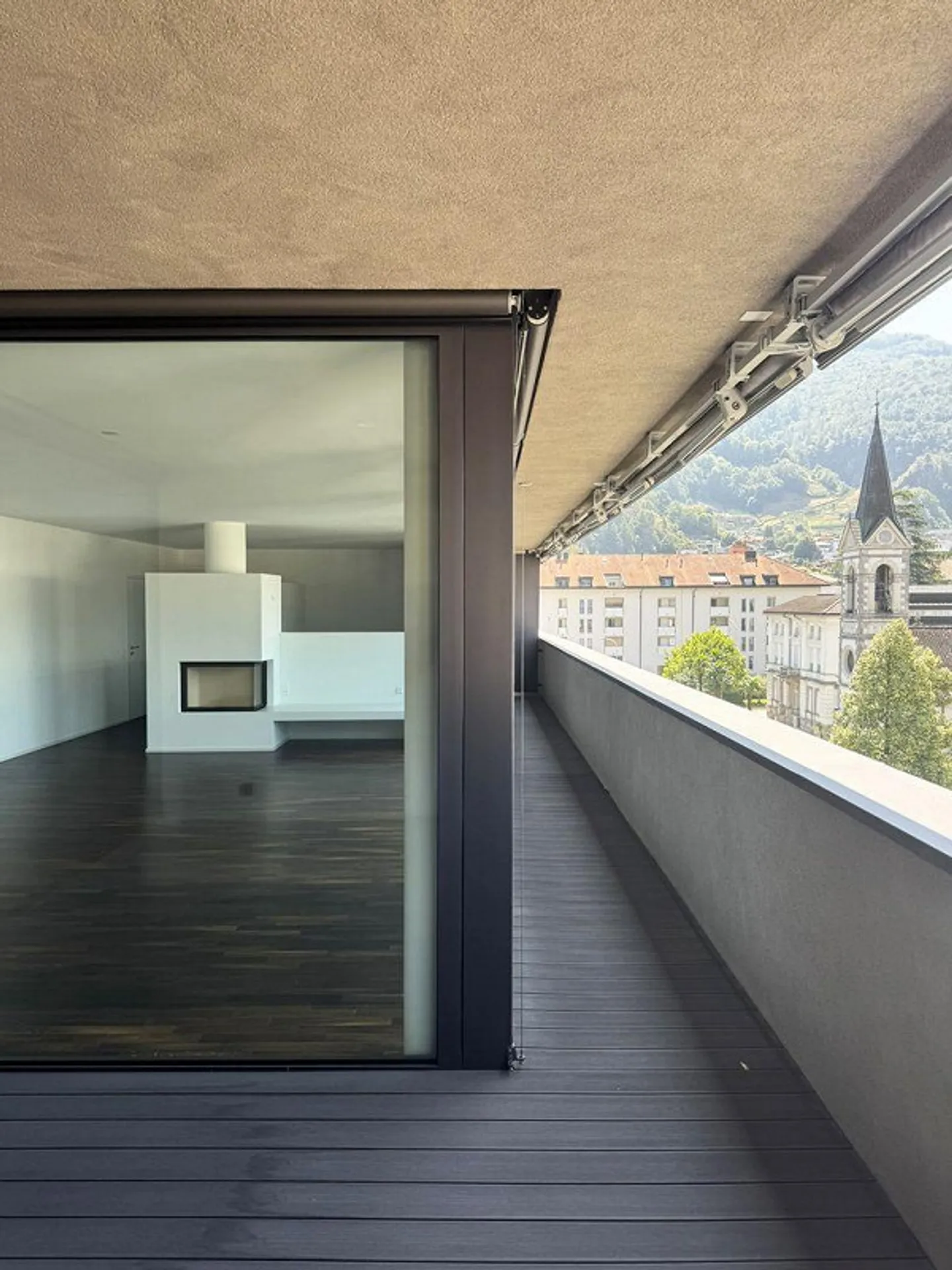Bellinzona centro – Prestigioso appartamento duplex di 5.5 locali - Foto 3 von 12