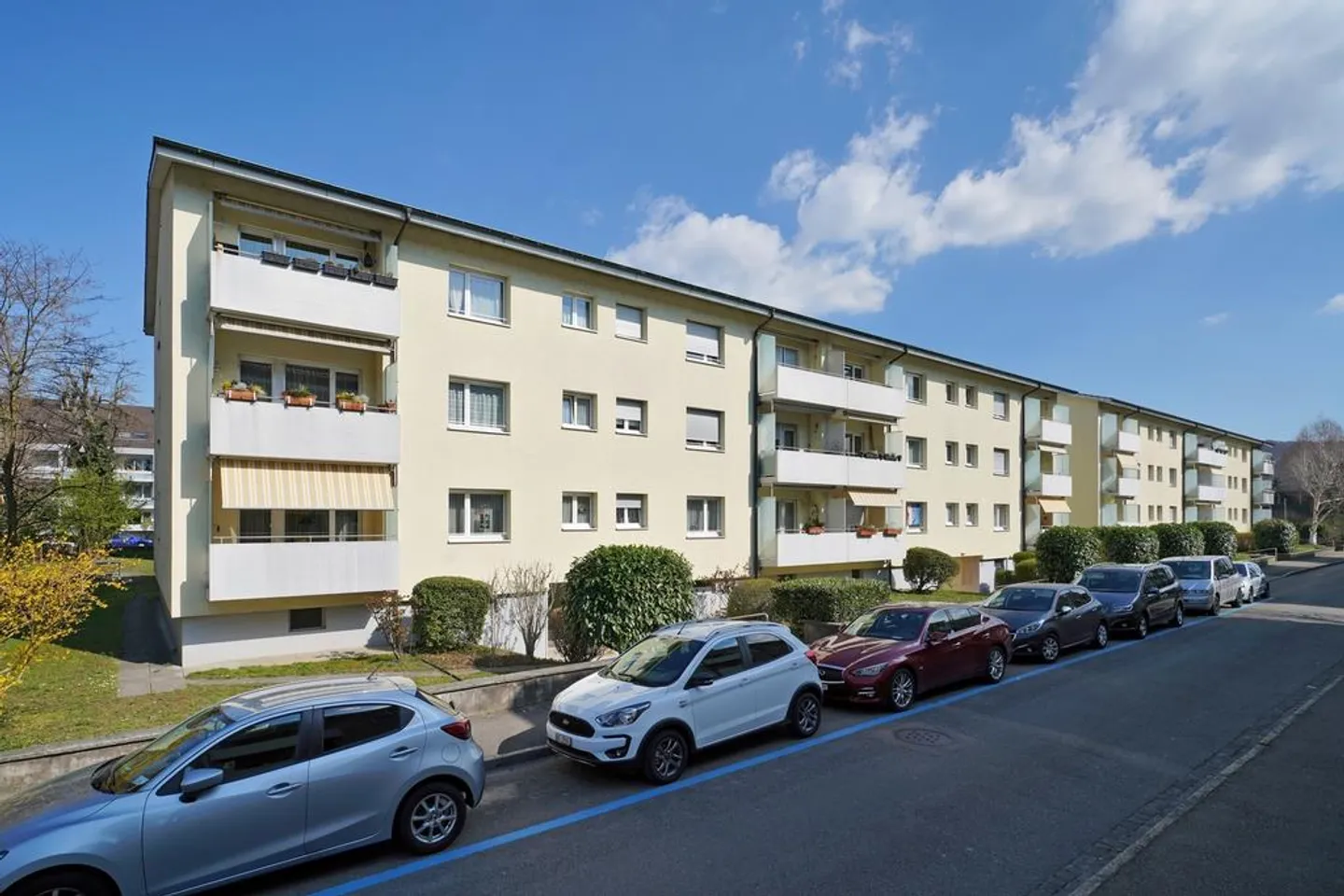 Cozy Living in a Quiet and Family-Friendly Environment - Photo 3 of 3